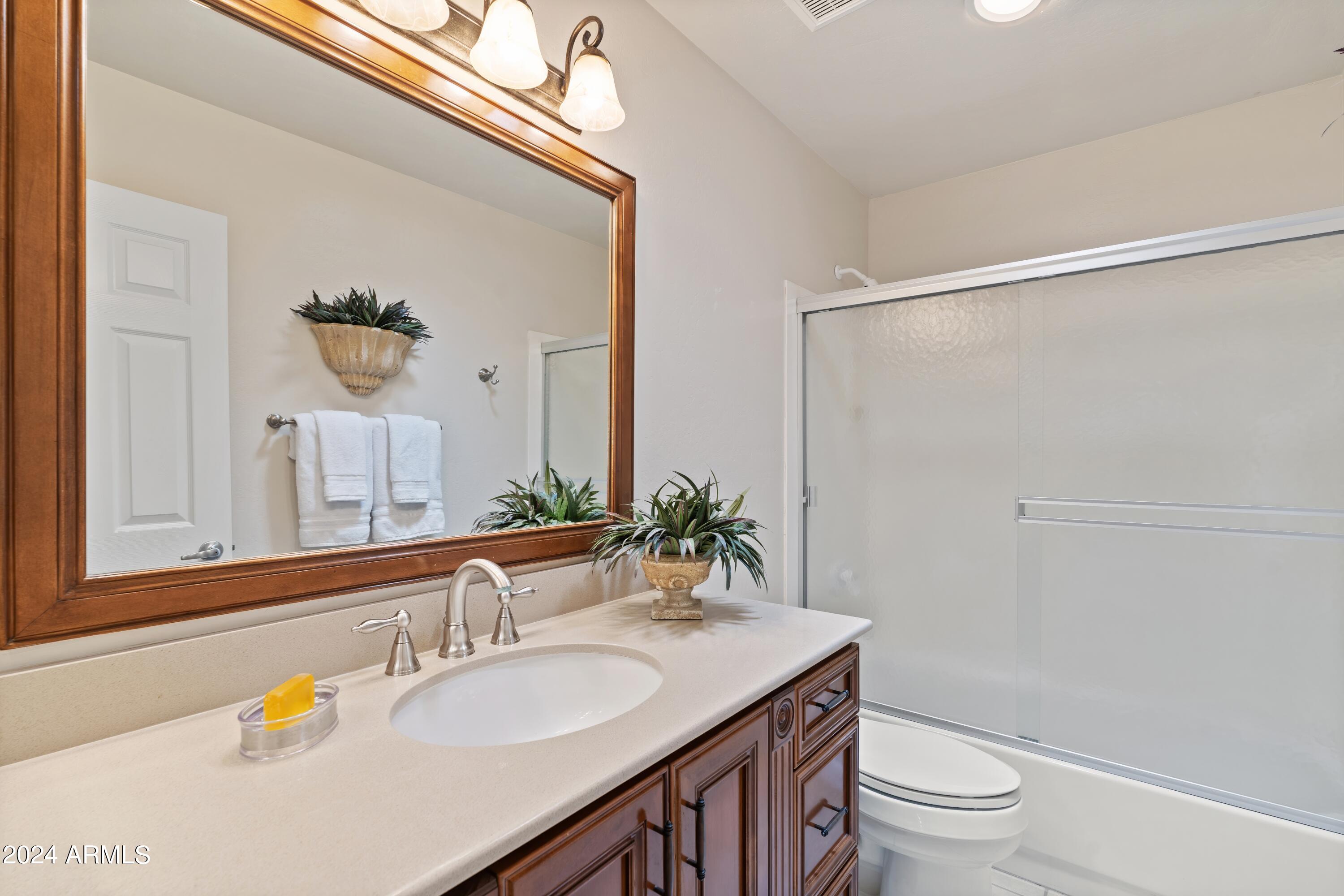 2647 N Miller Road # 19