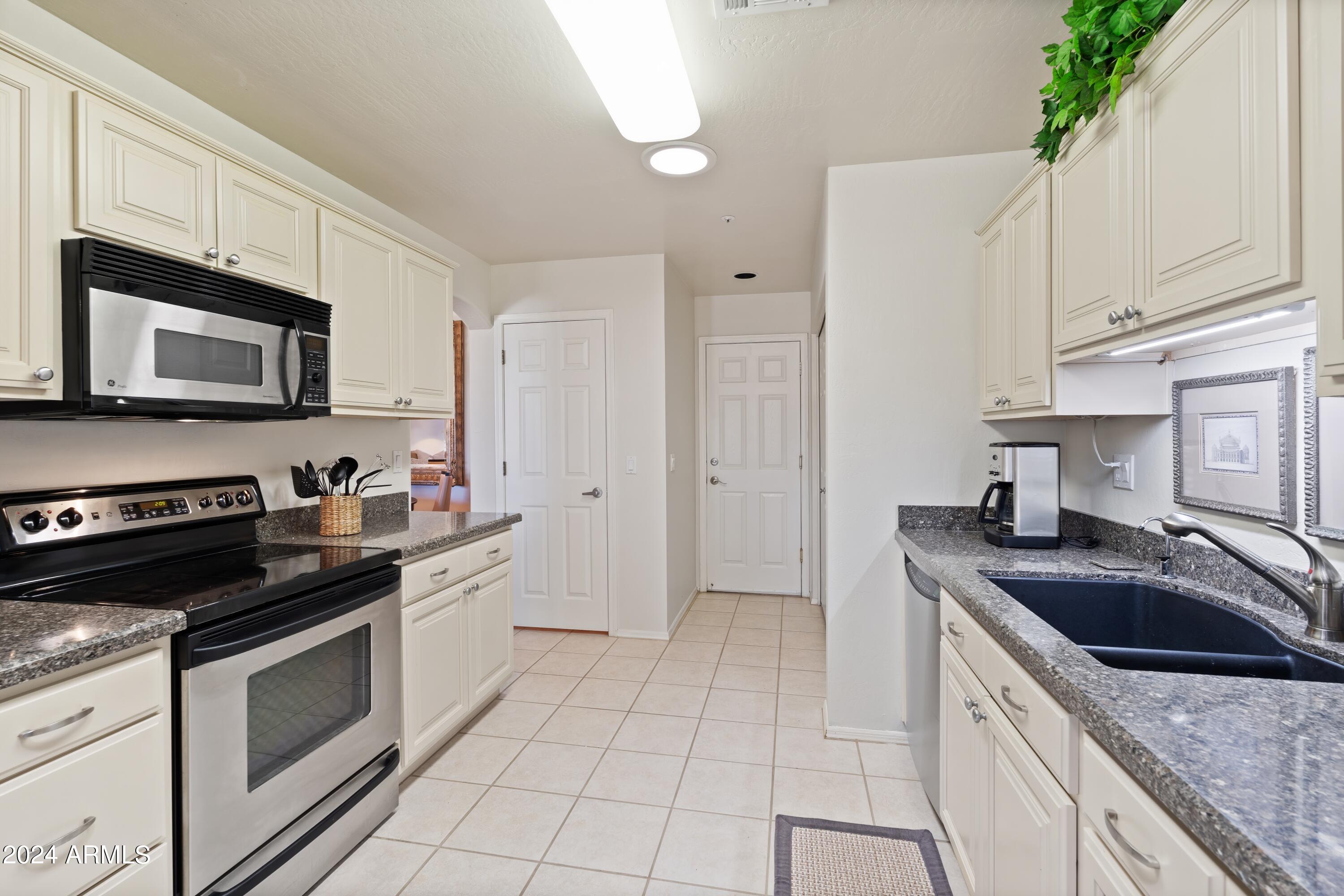 2647 N Miller Road # 19