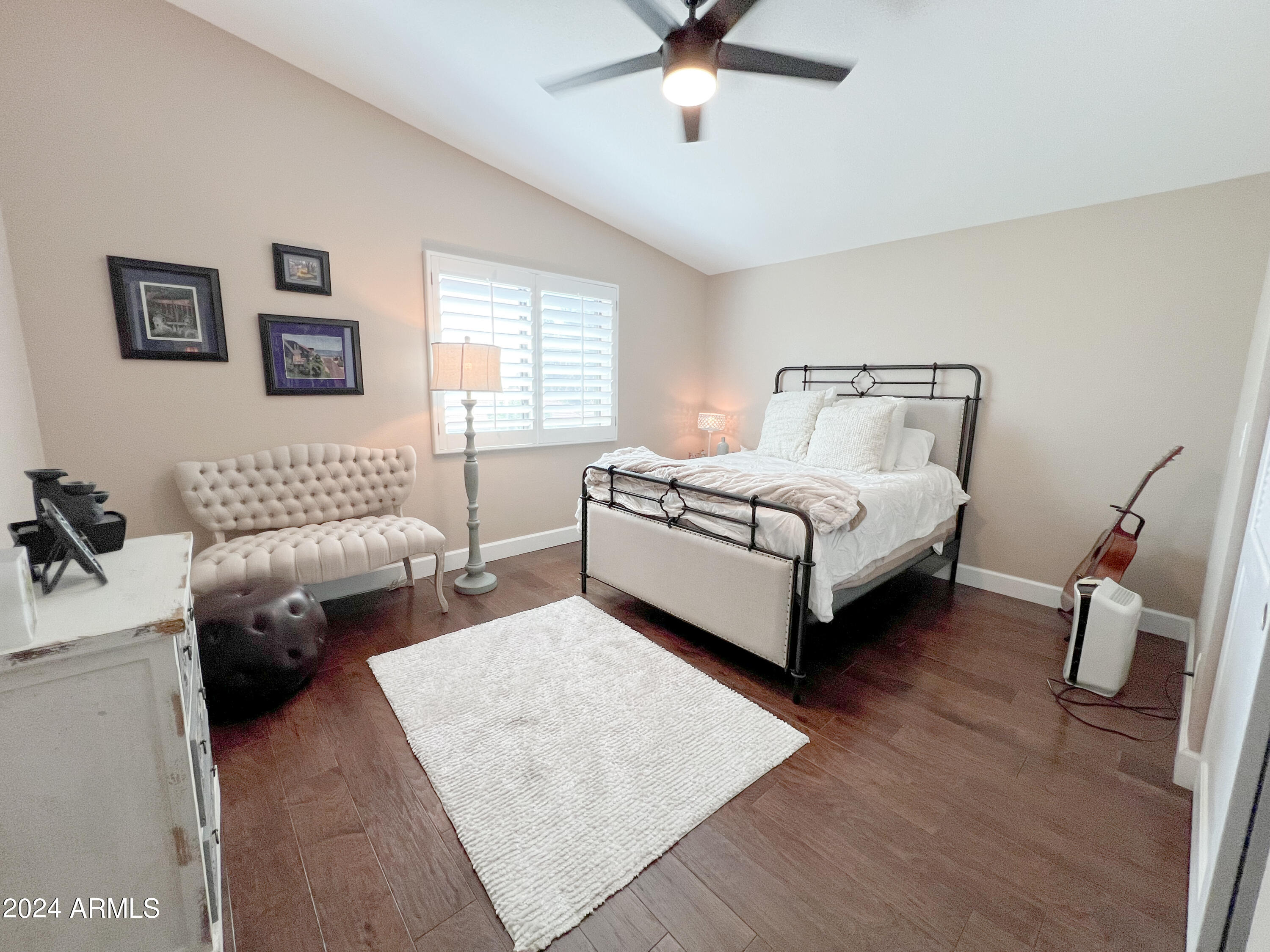 1014 E COUNTRY GABLES Drive