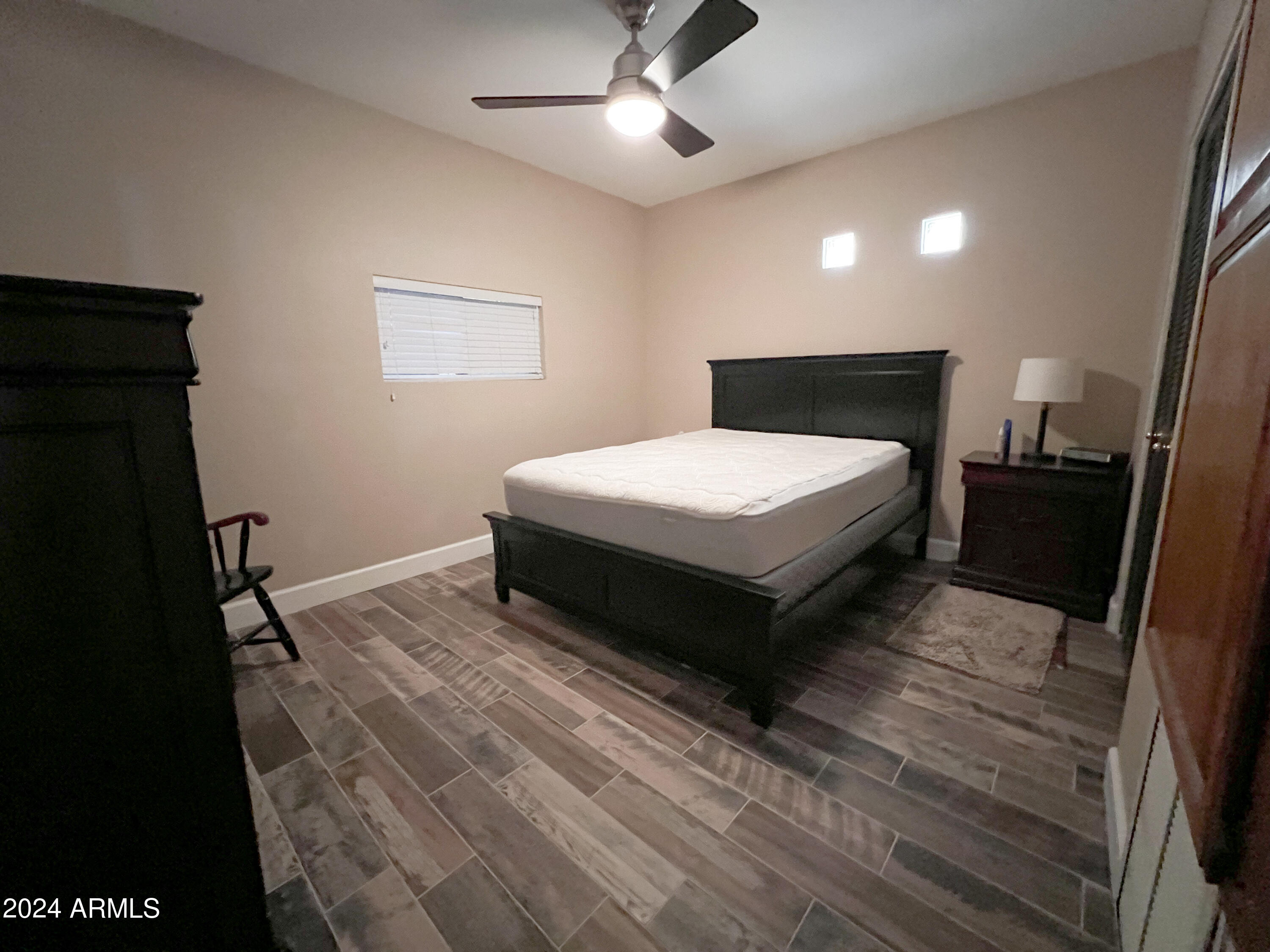 1014 E COUNTRY GABLES Drive