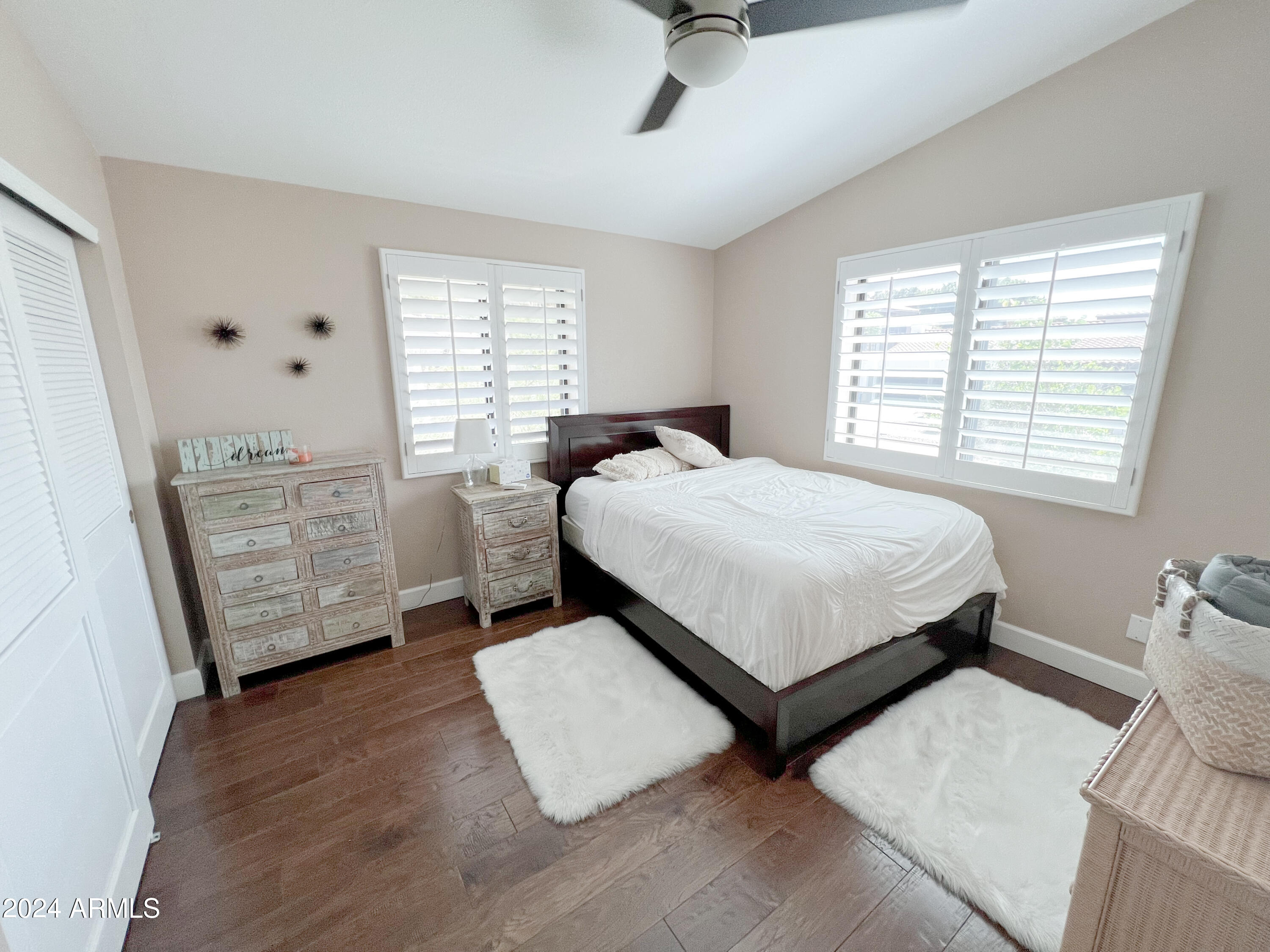 1014 E COUNTRY GABLES Drive