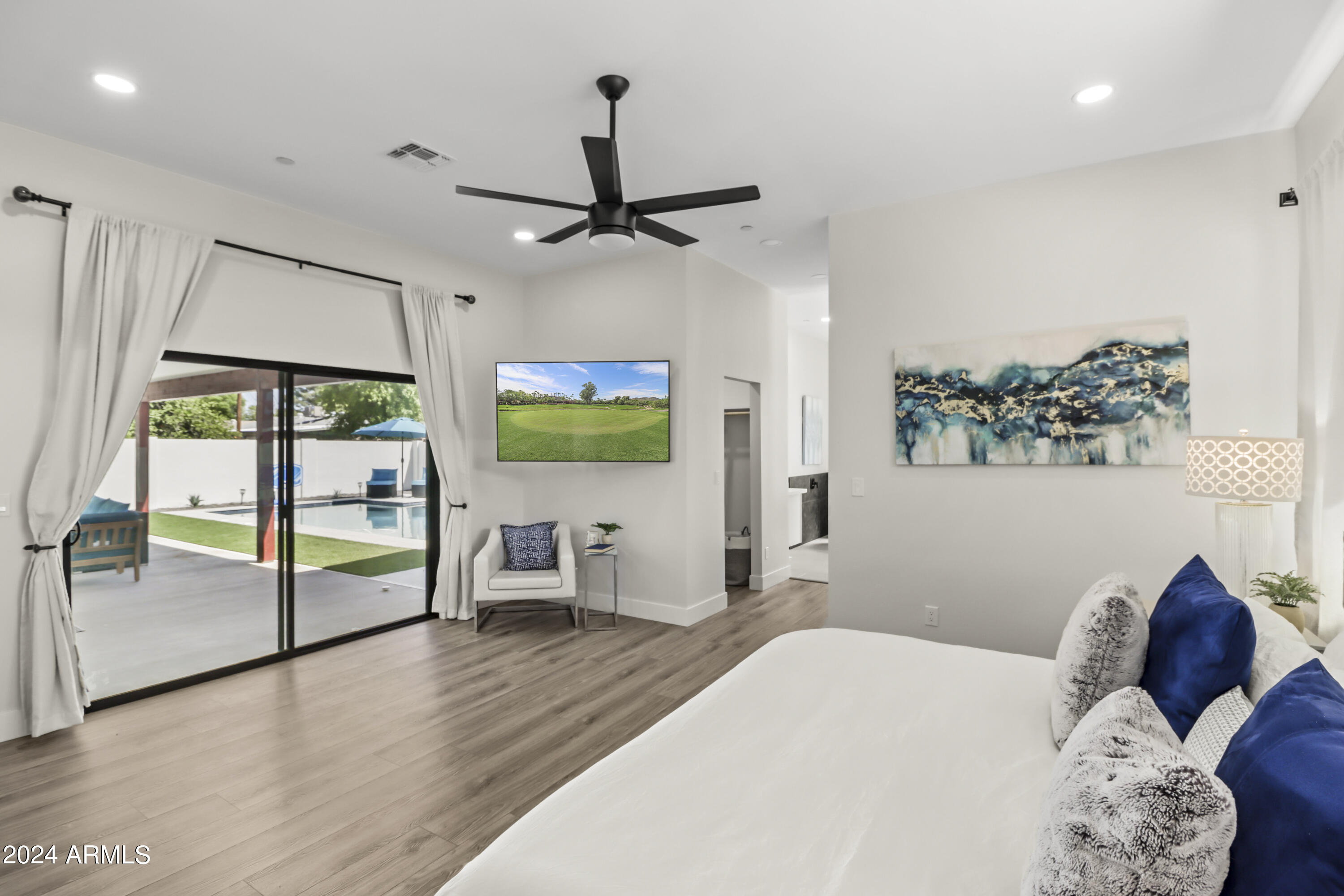 8619 E RANCHO VISTA Drive