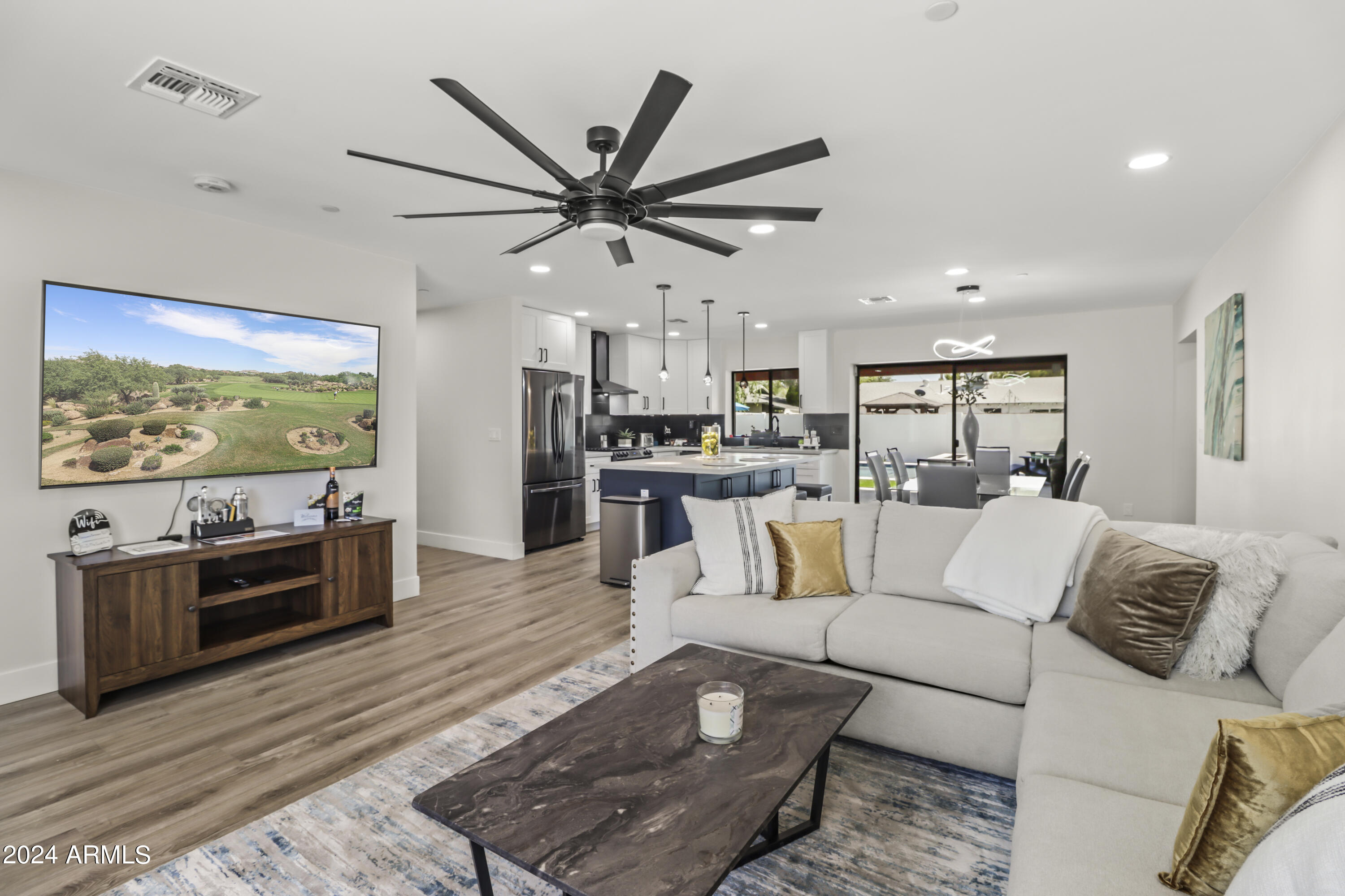 8619 E RANCHO VISTA Drive