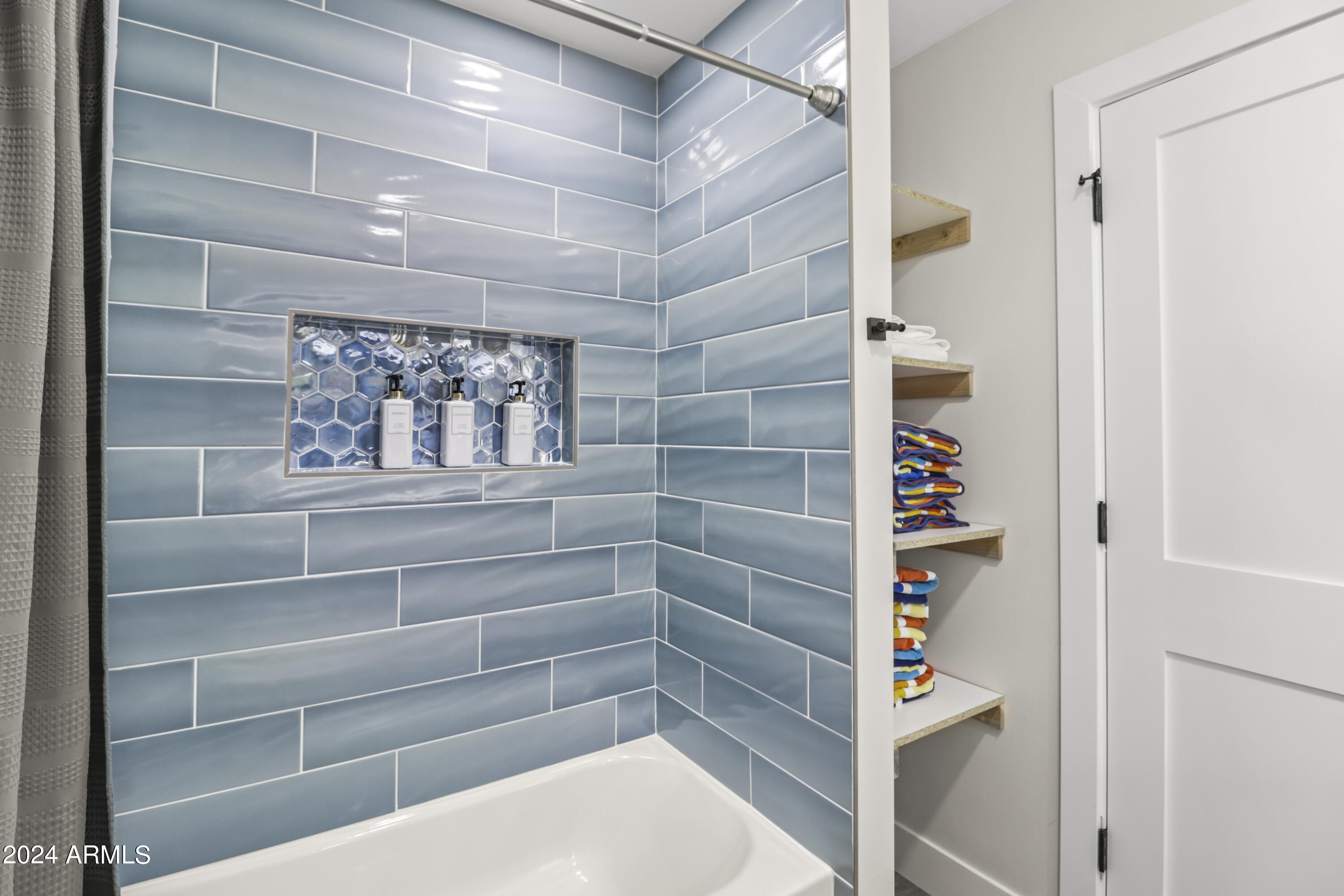 8619 E RANCHO VISTA Drive