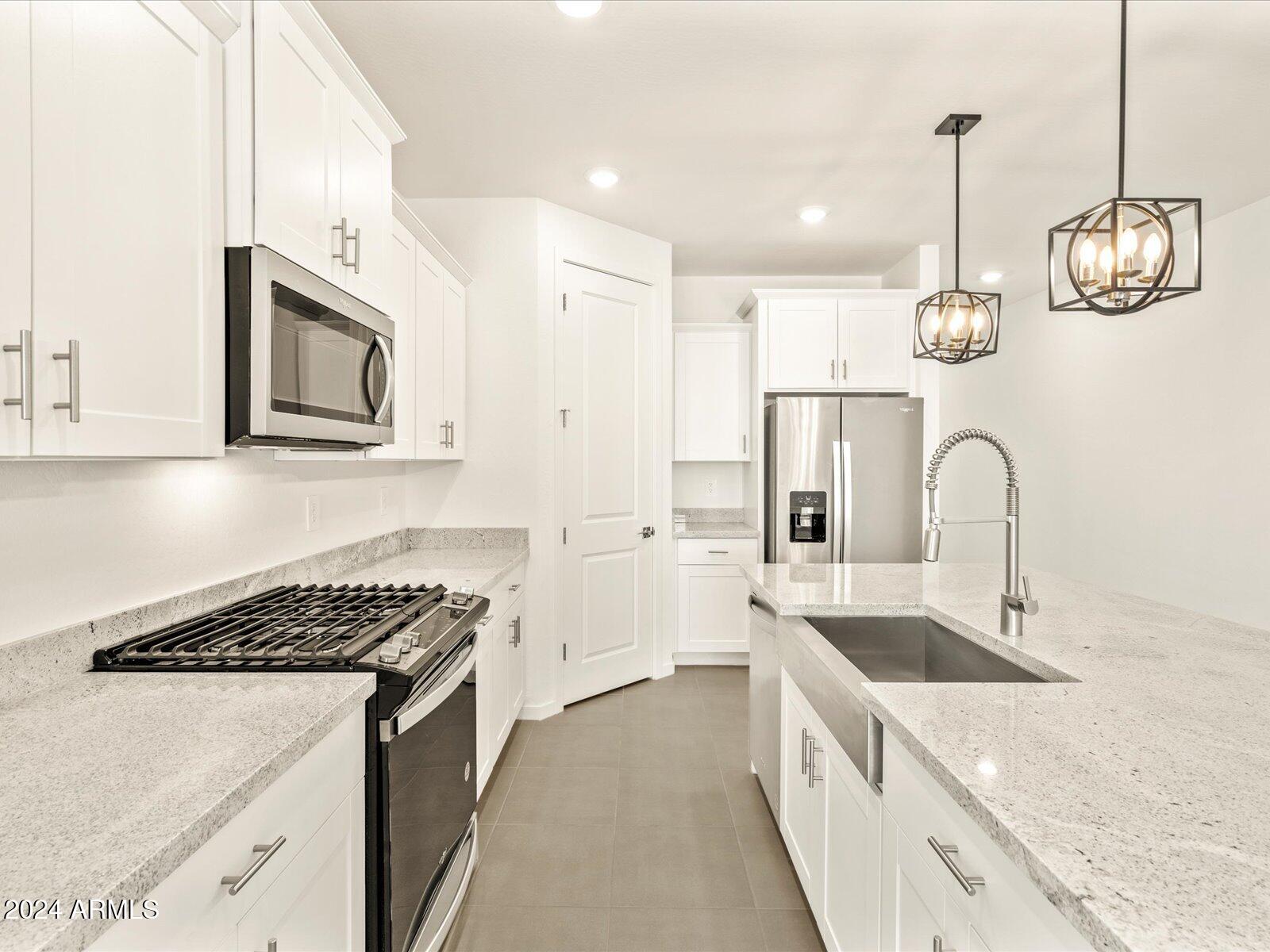 17402 W SANNA Street