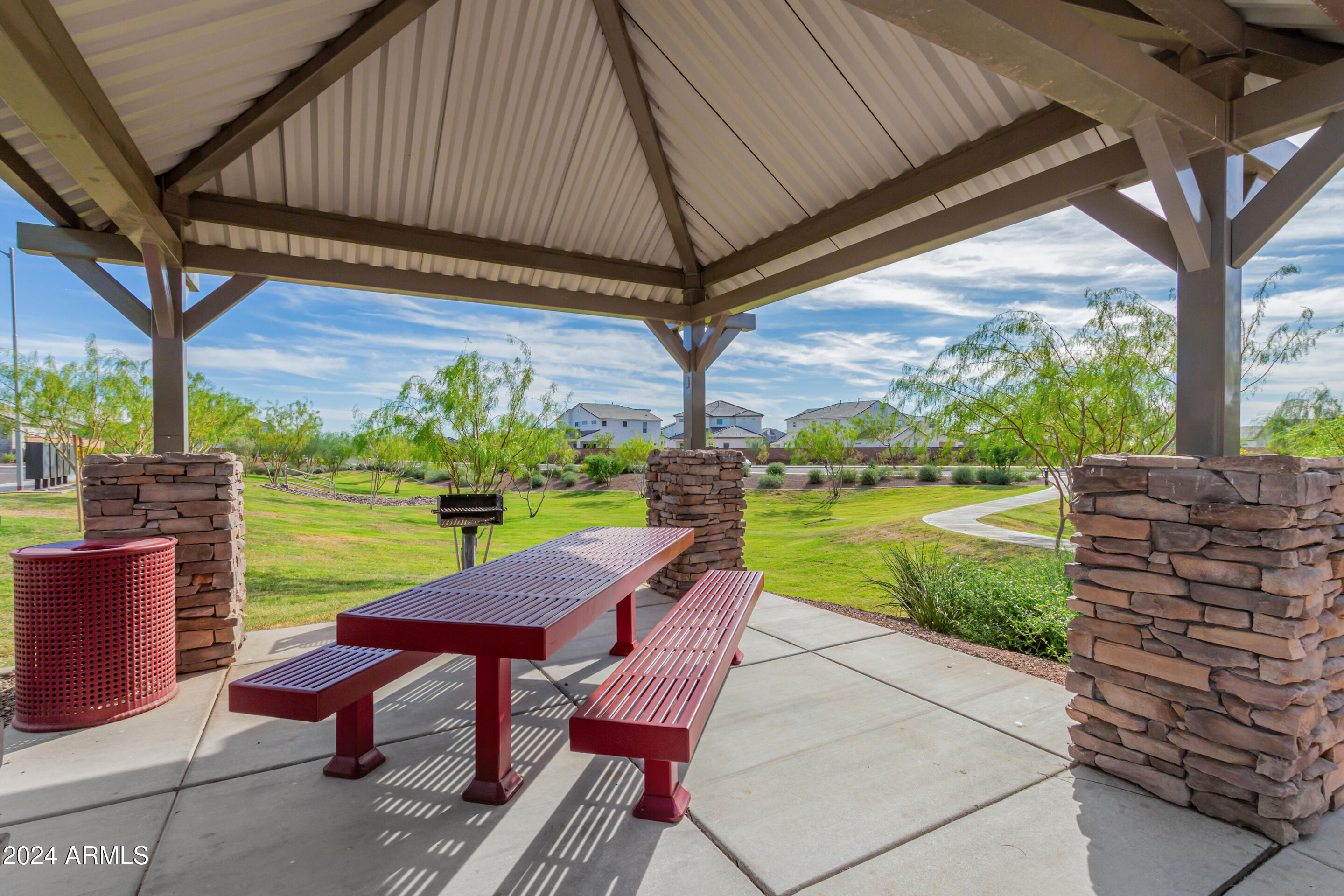 10302 W DEANNA Drive