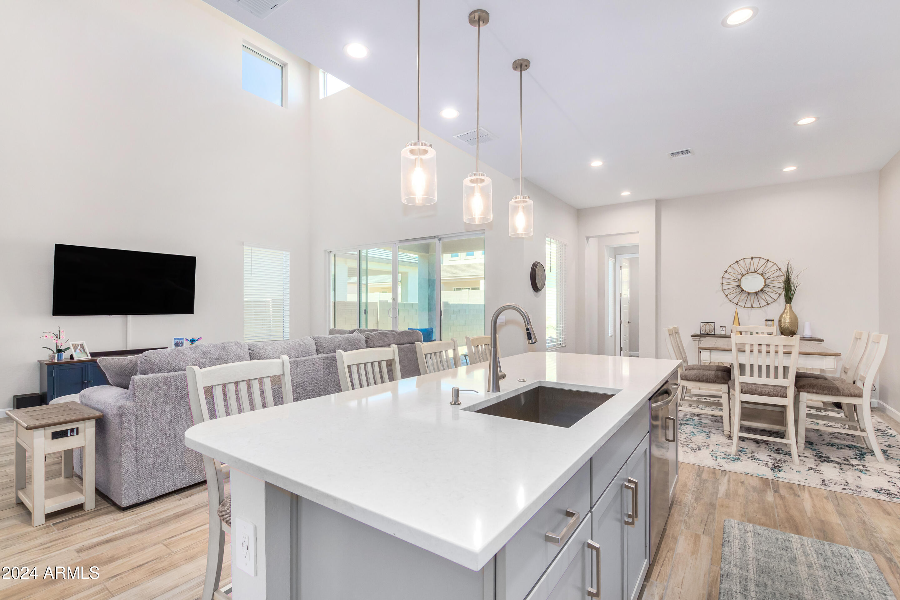 10302 W DEANNA Drive