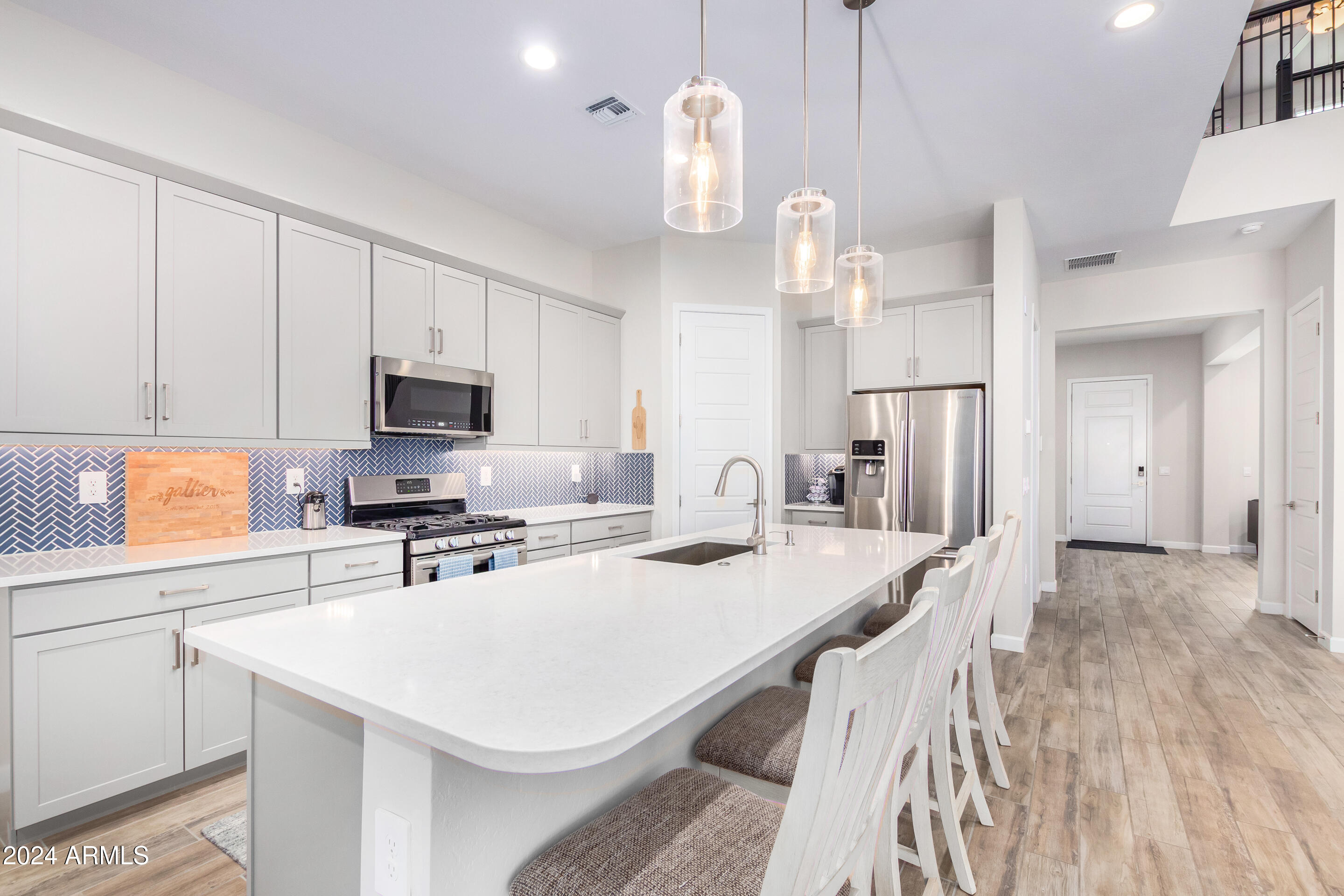 10302 W DEANNA Drive