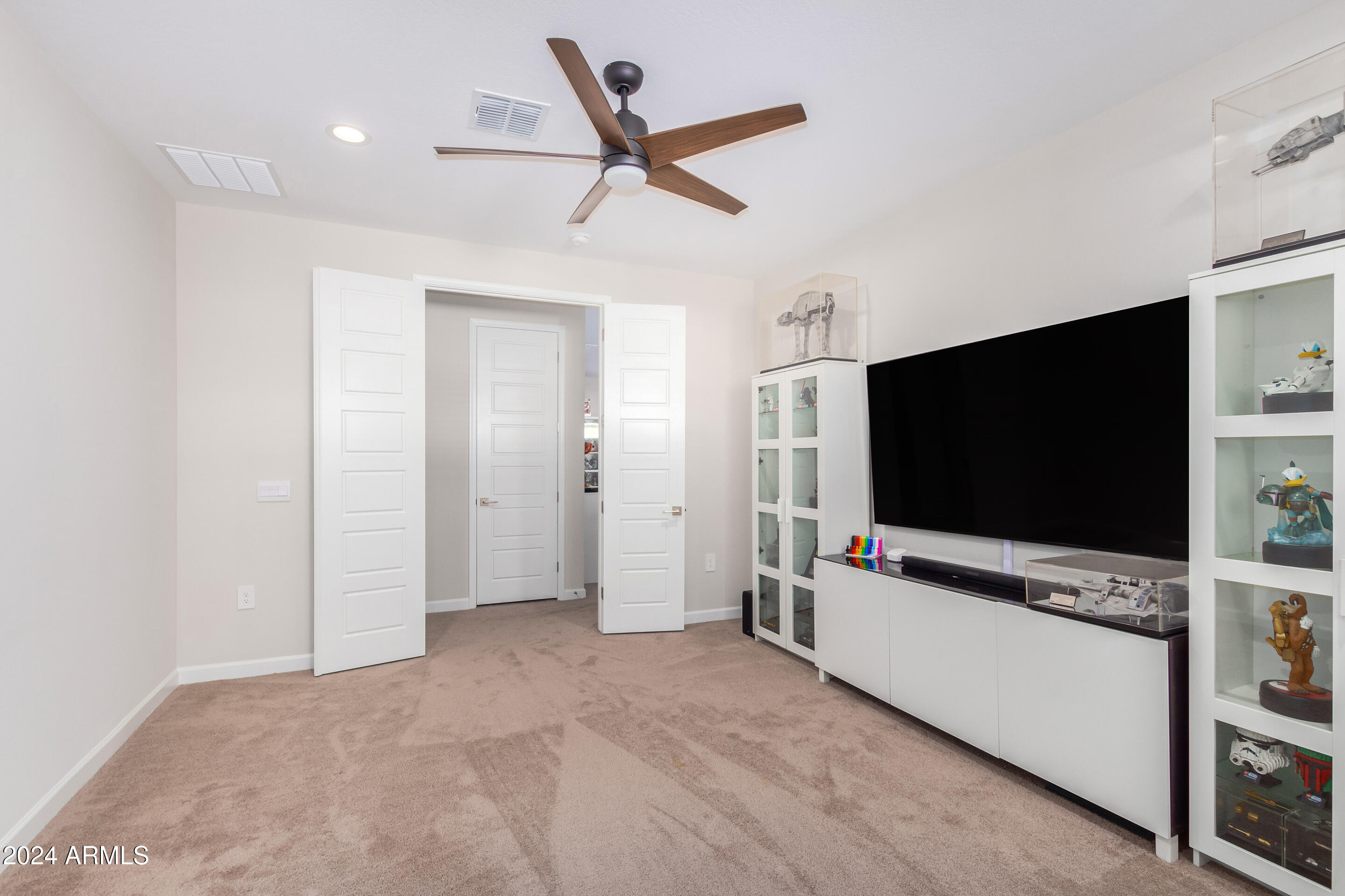 10302 W DEANNA Drive