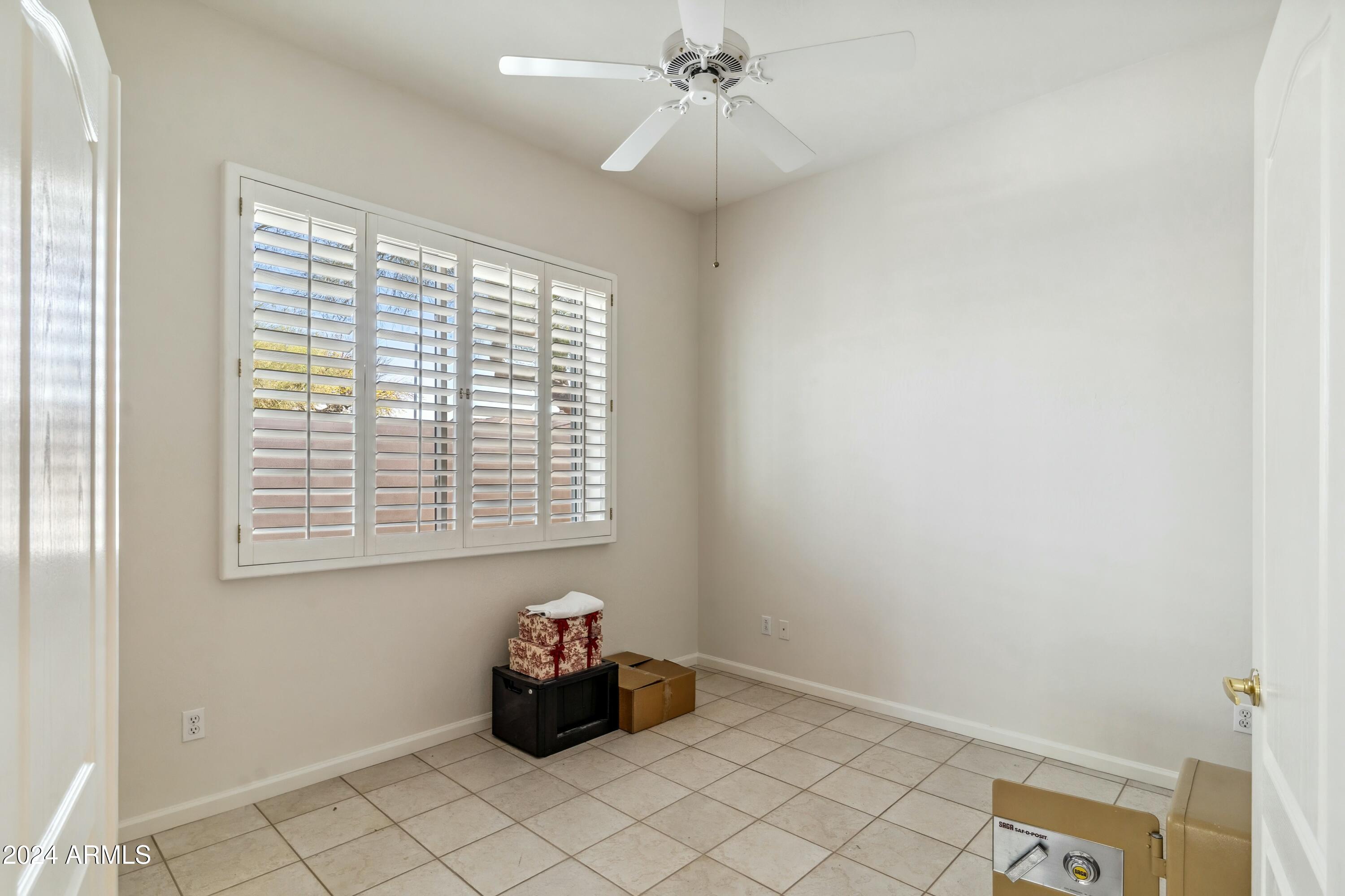 7494 E NESTLING Way