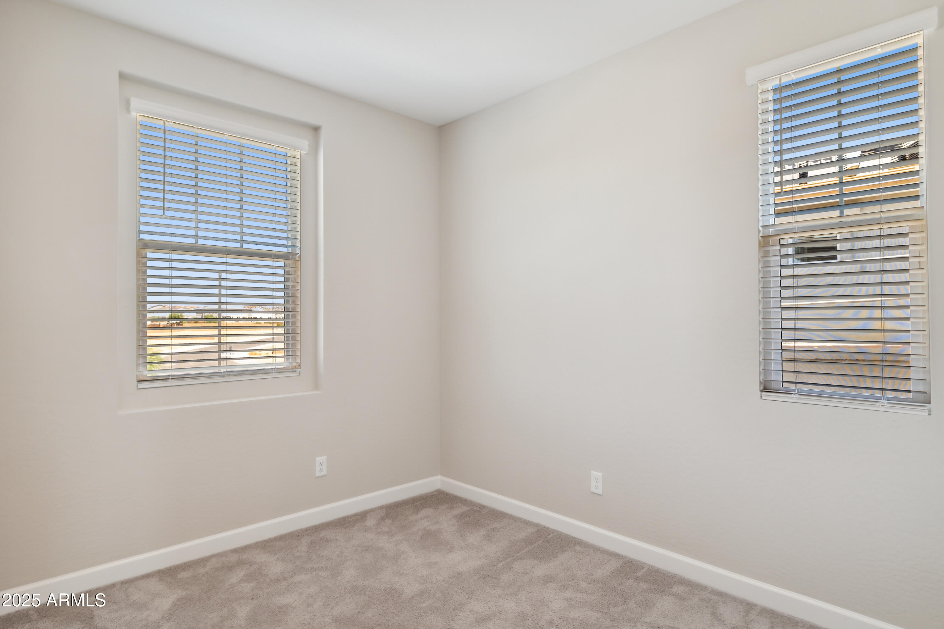 21052 N 58TH Way