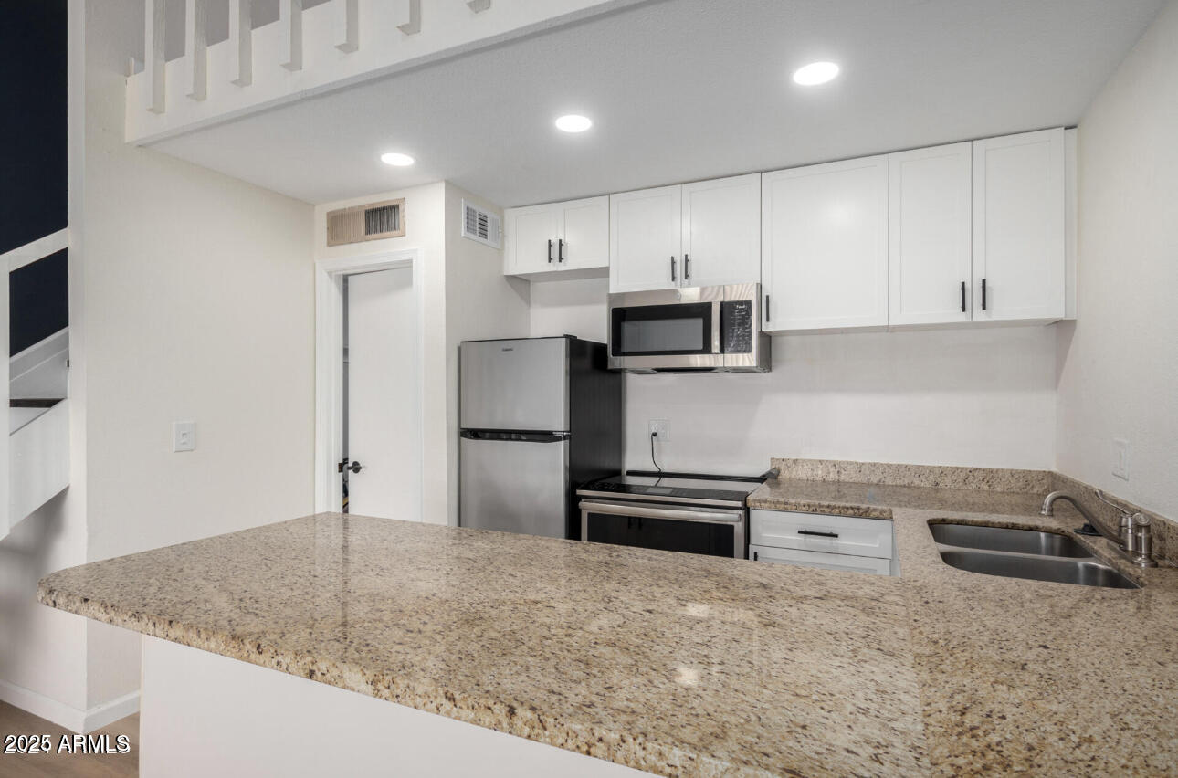 8055 E Thomas Road, D115