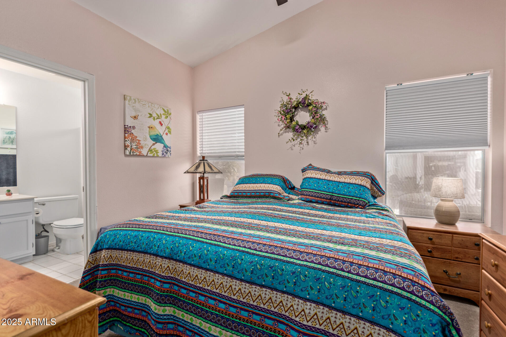 1823 E RIVIERA Drive