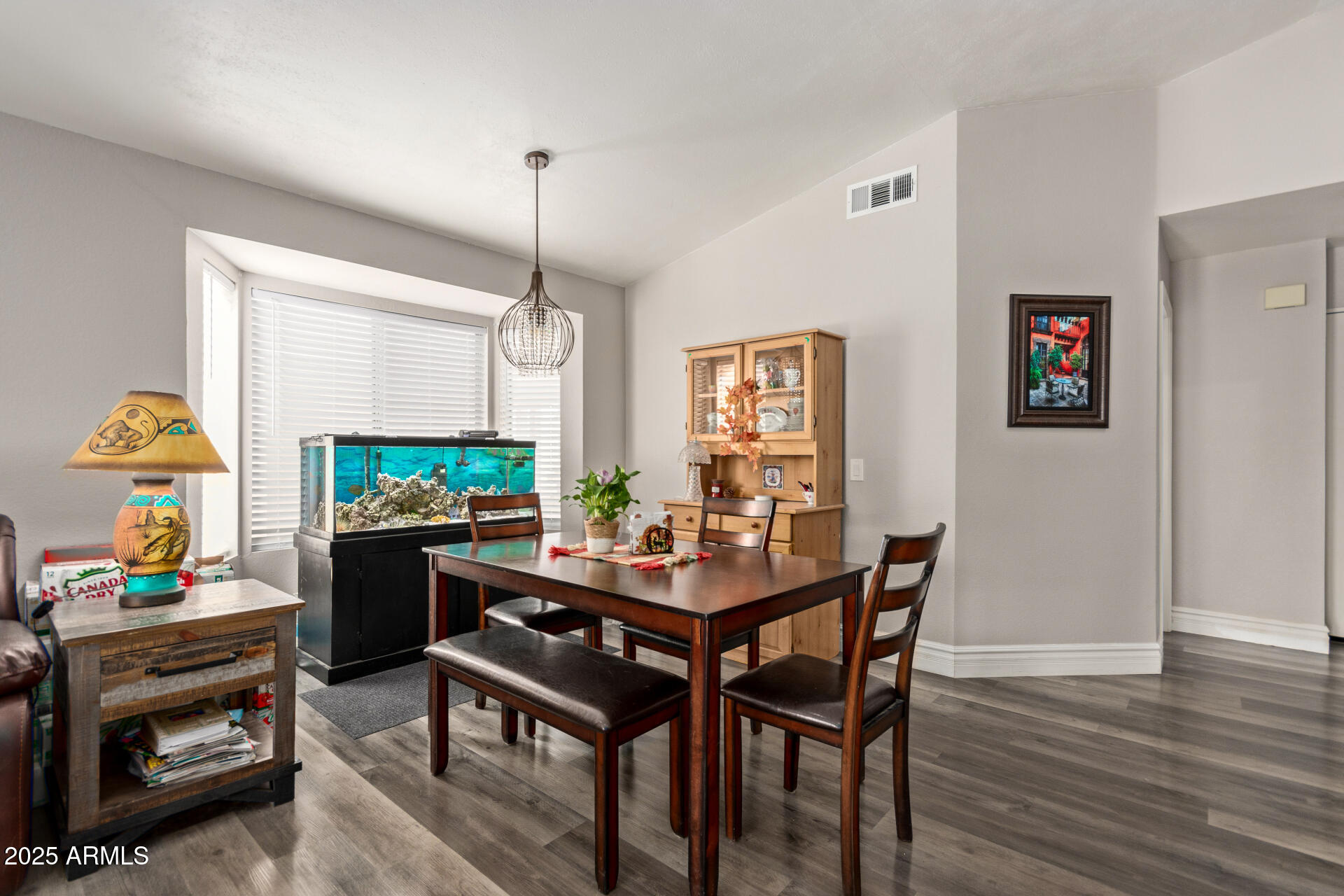 1823 E RIVIERA Drive