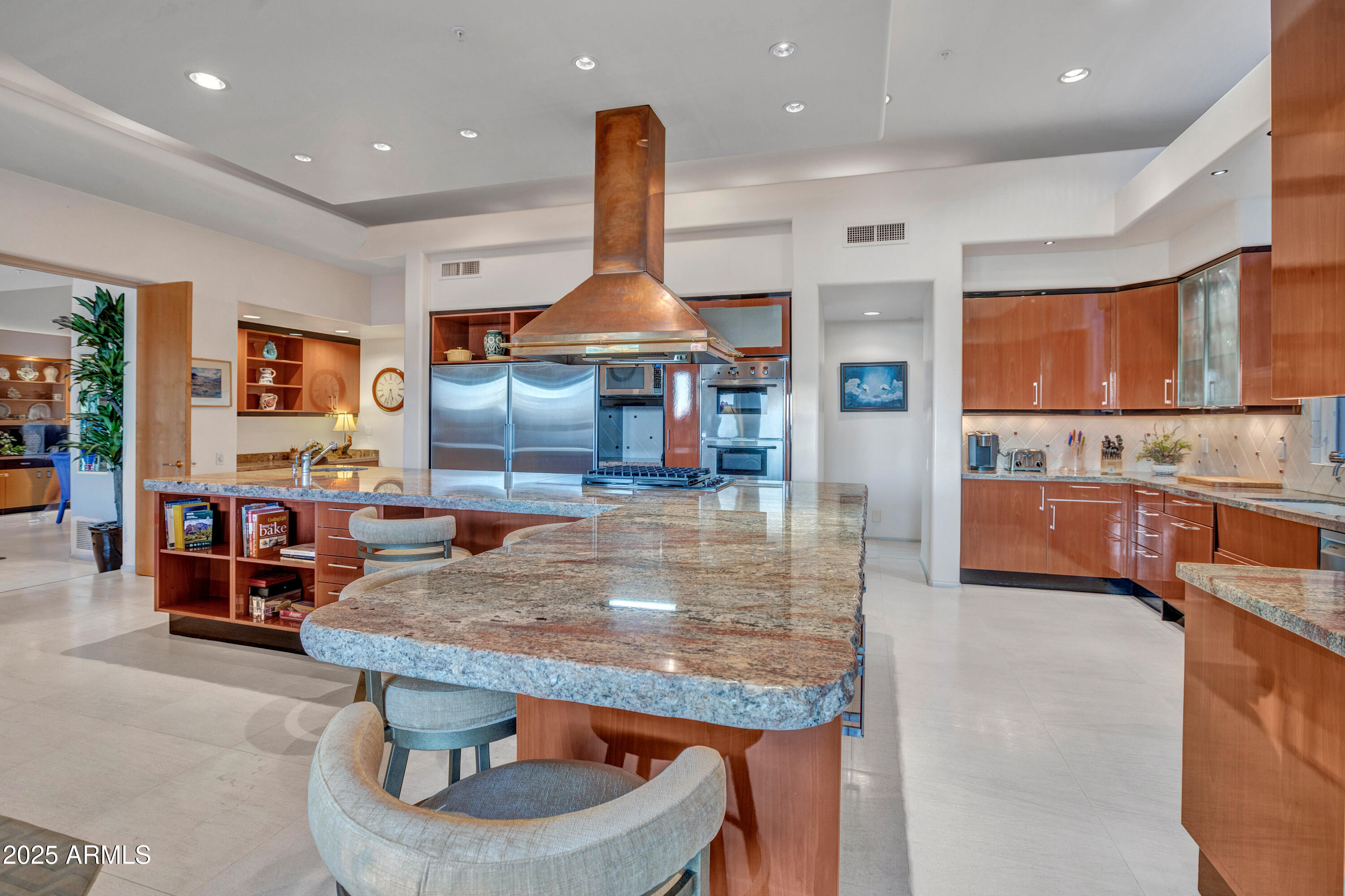 10040 E HAPPY VALLEY Road 595