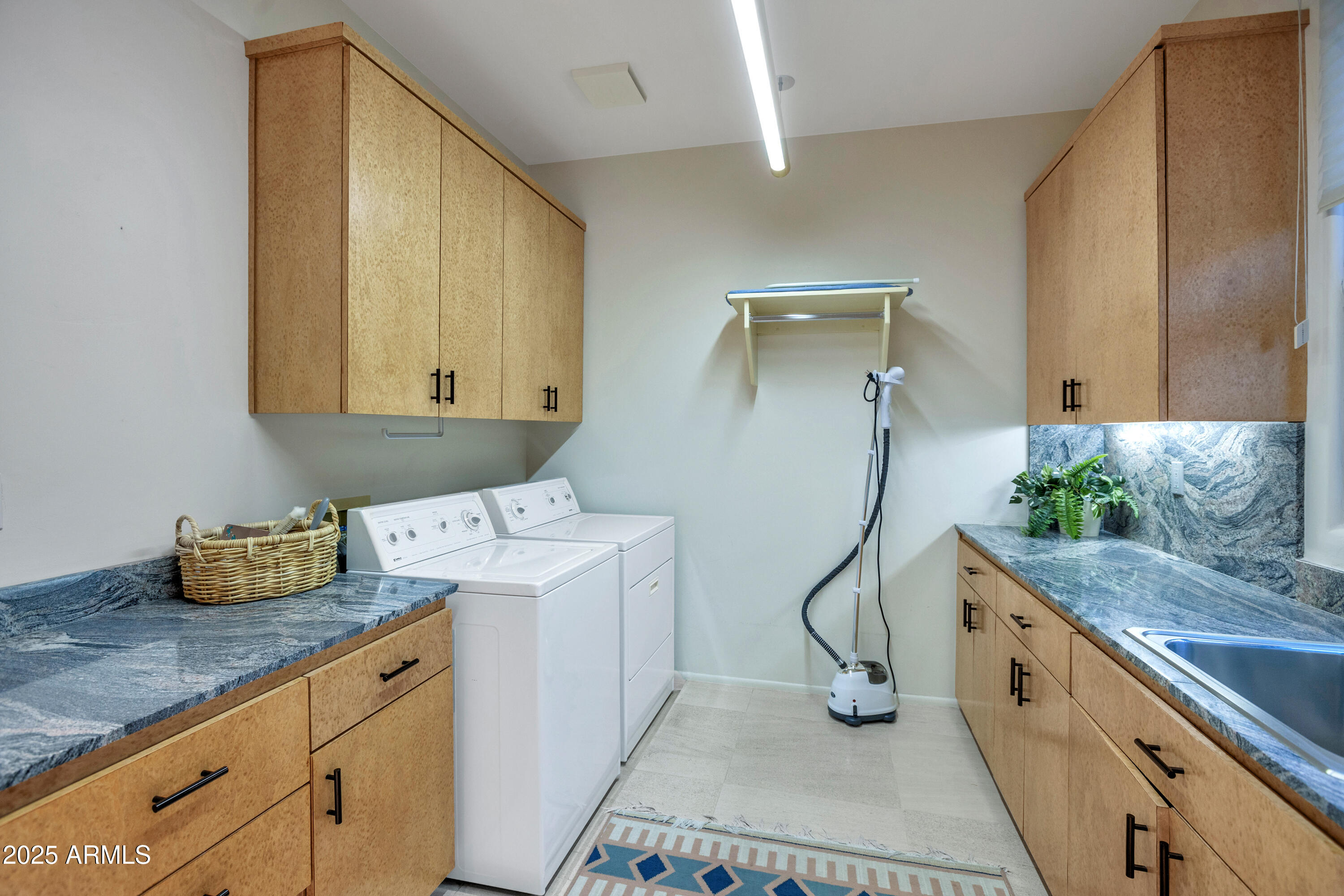 10040 E HAPPY VALLEY Road 595