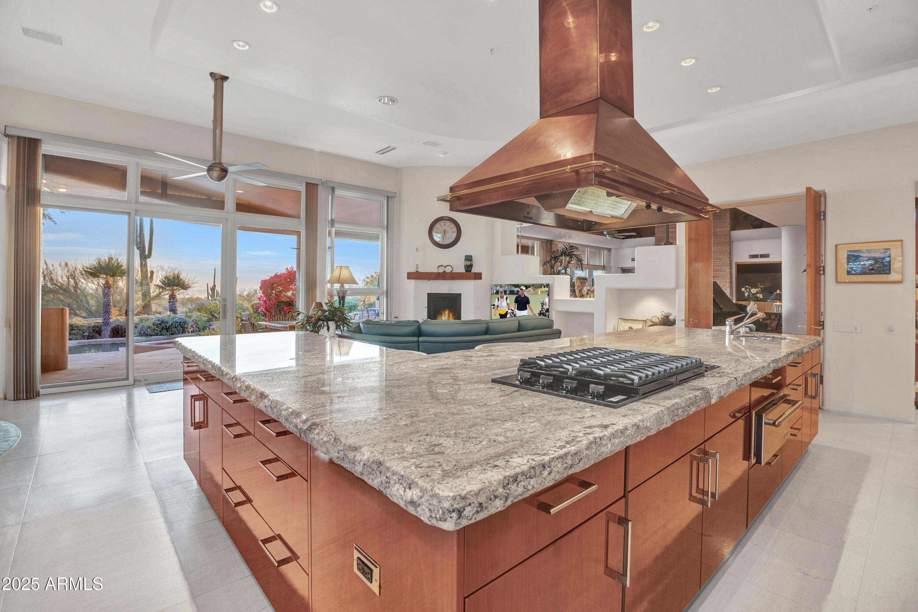 10040 E HAPPY VALLEY Road 595