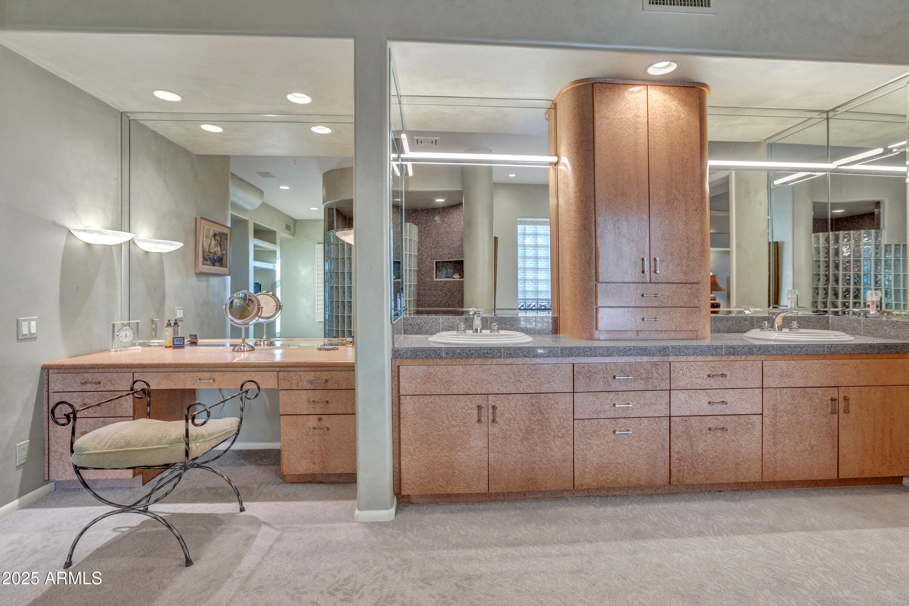 10040 E HAPPY VALLEY Road 595