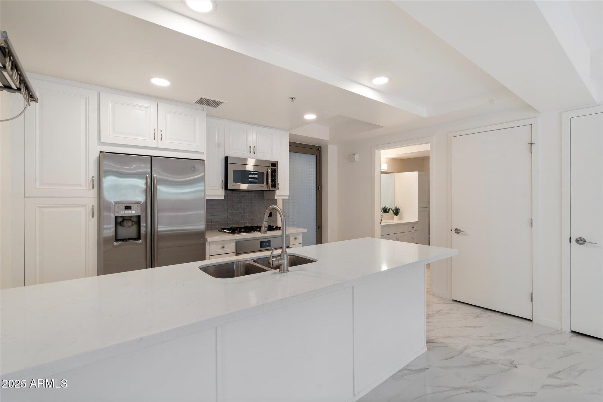7151 E Rancho Vista Drive, 1017