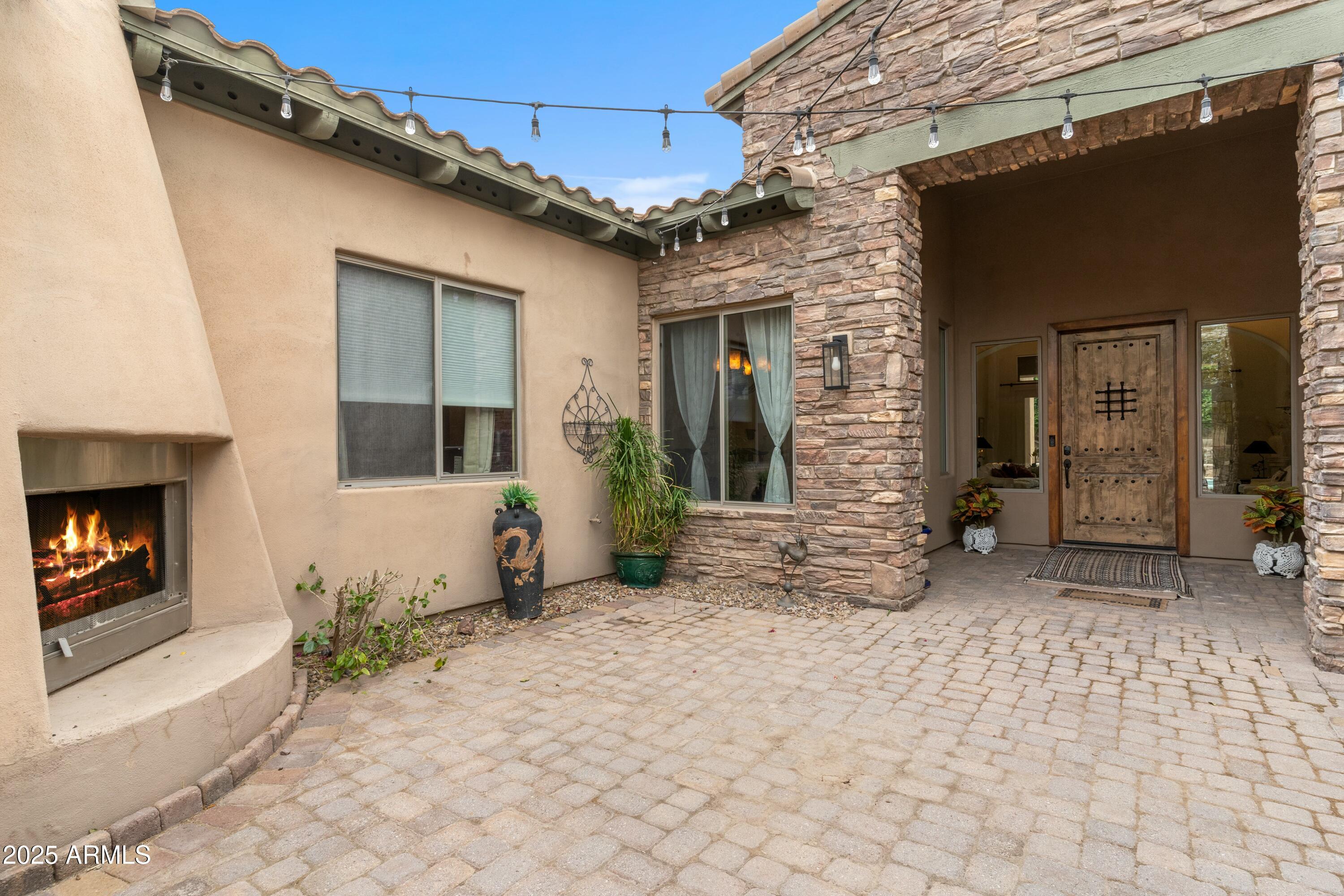 9869 E DAVENPORT Drive