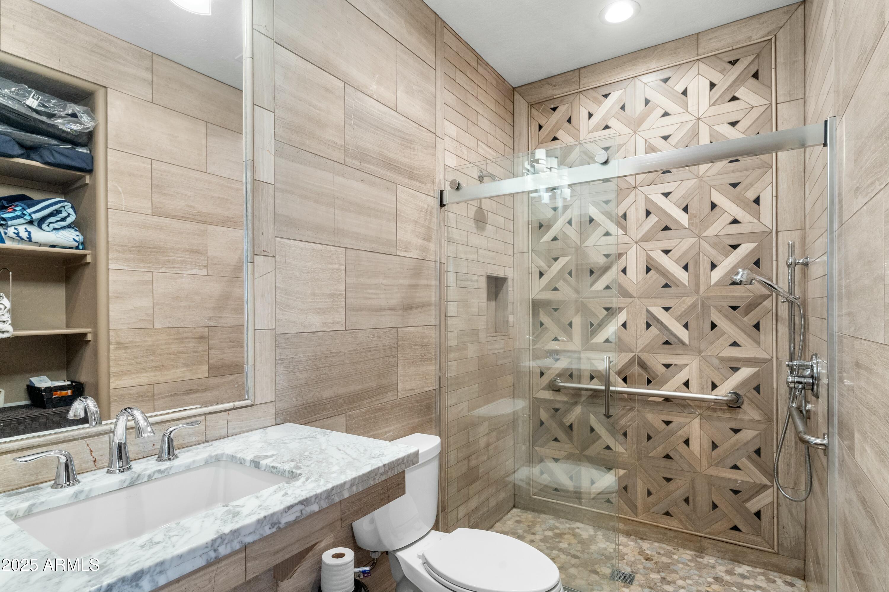 9869 E DAVENPORT Drive