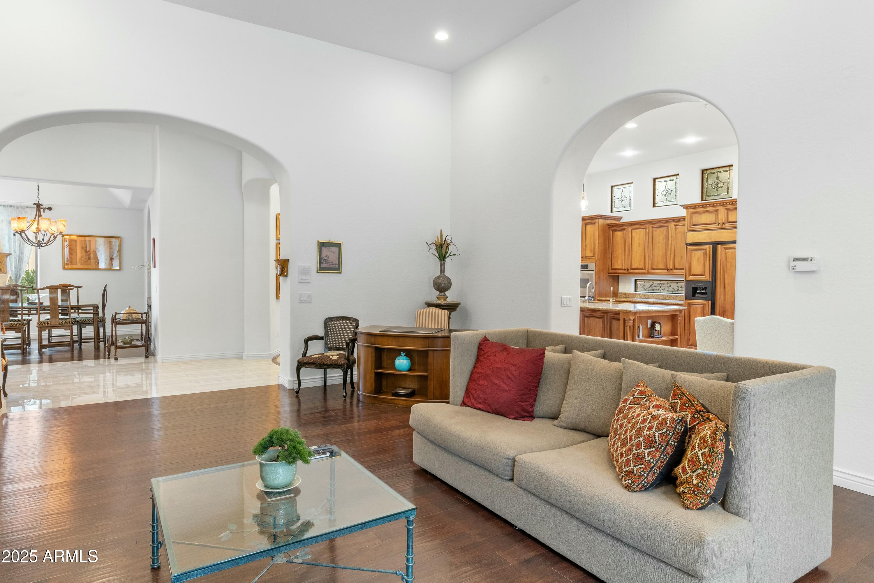 9869 E DAVENPORT Drive