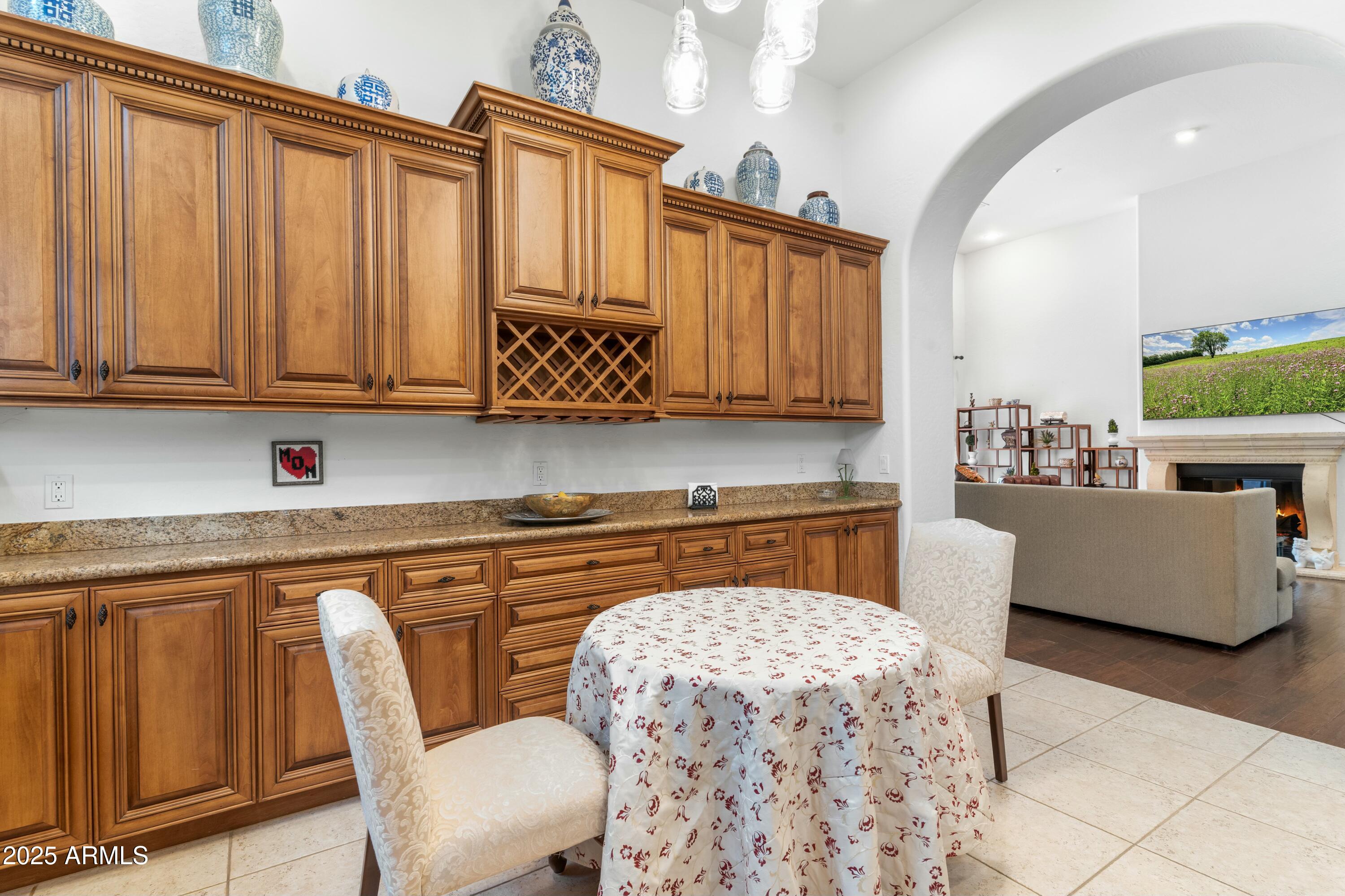 9869 E DAVENPORT Drive