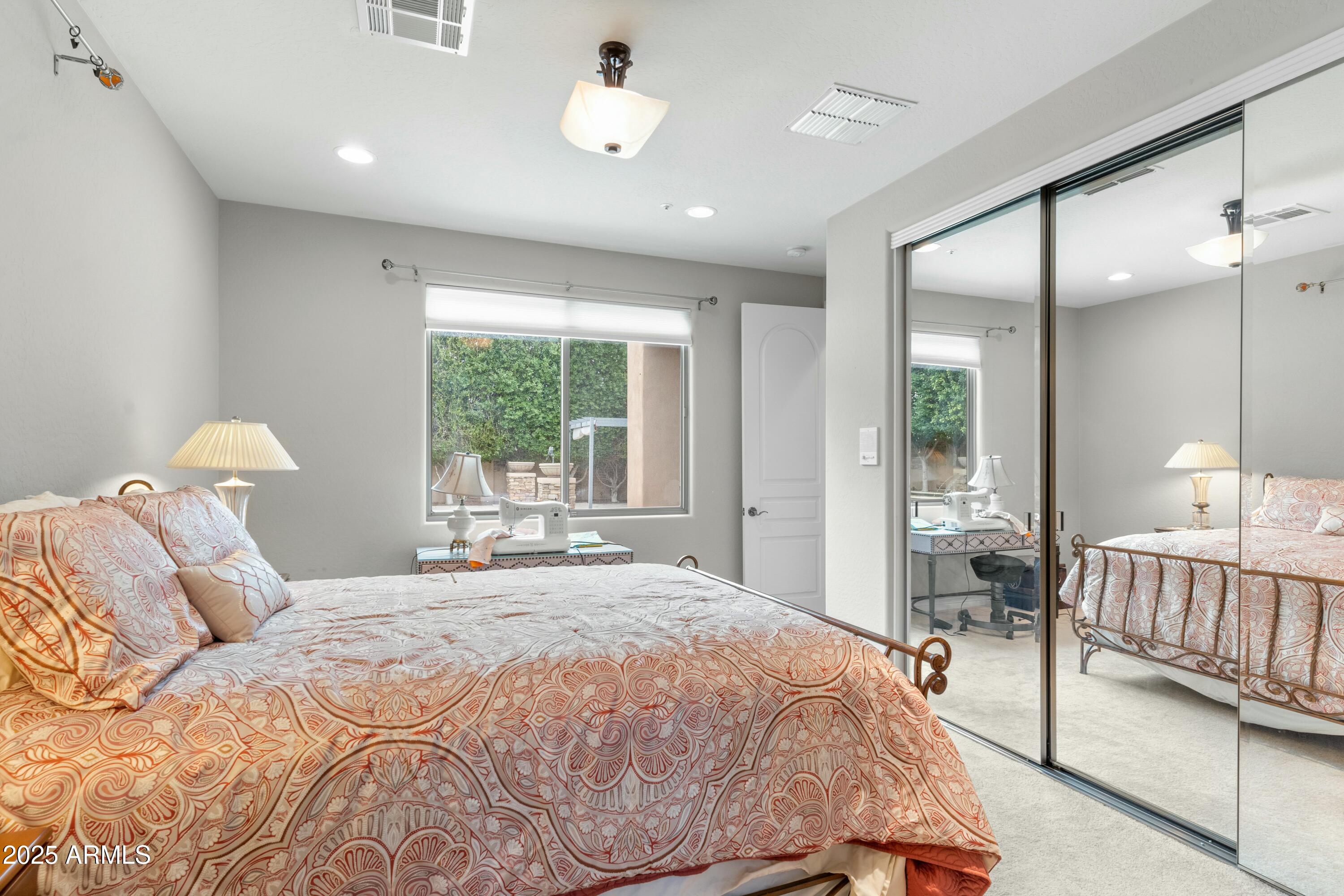 9869 E DAVENPORT Drive