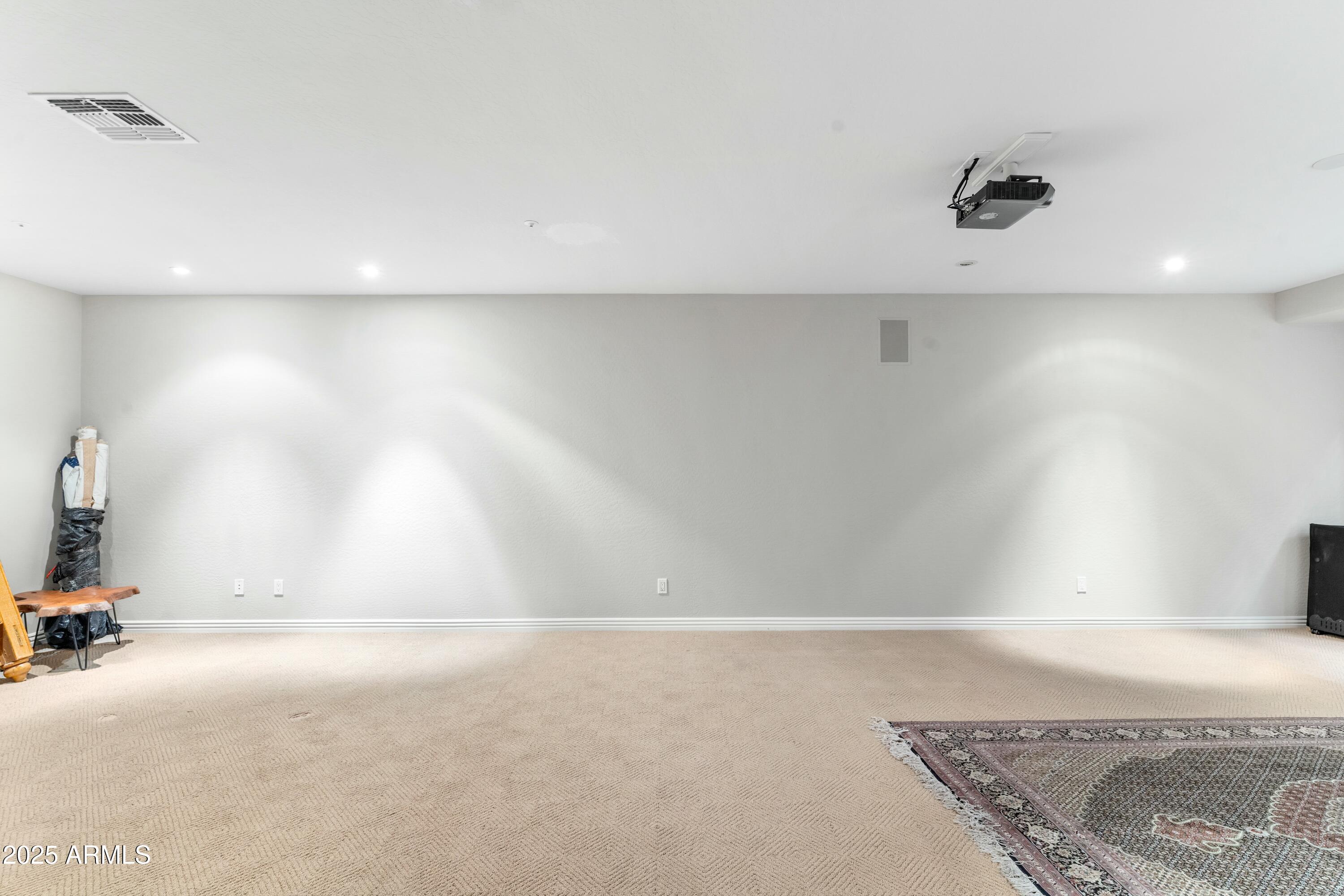 9869 E DAVENPORT Drive