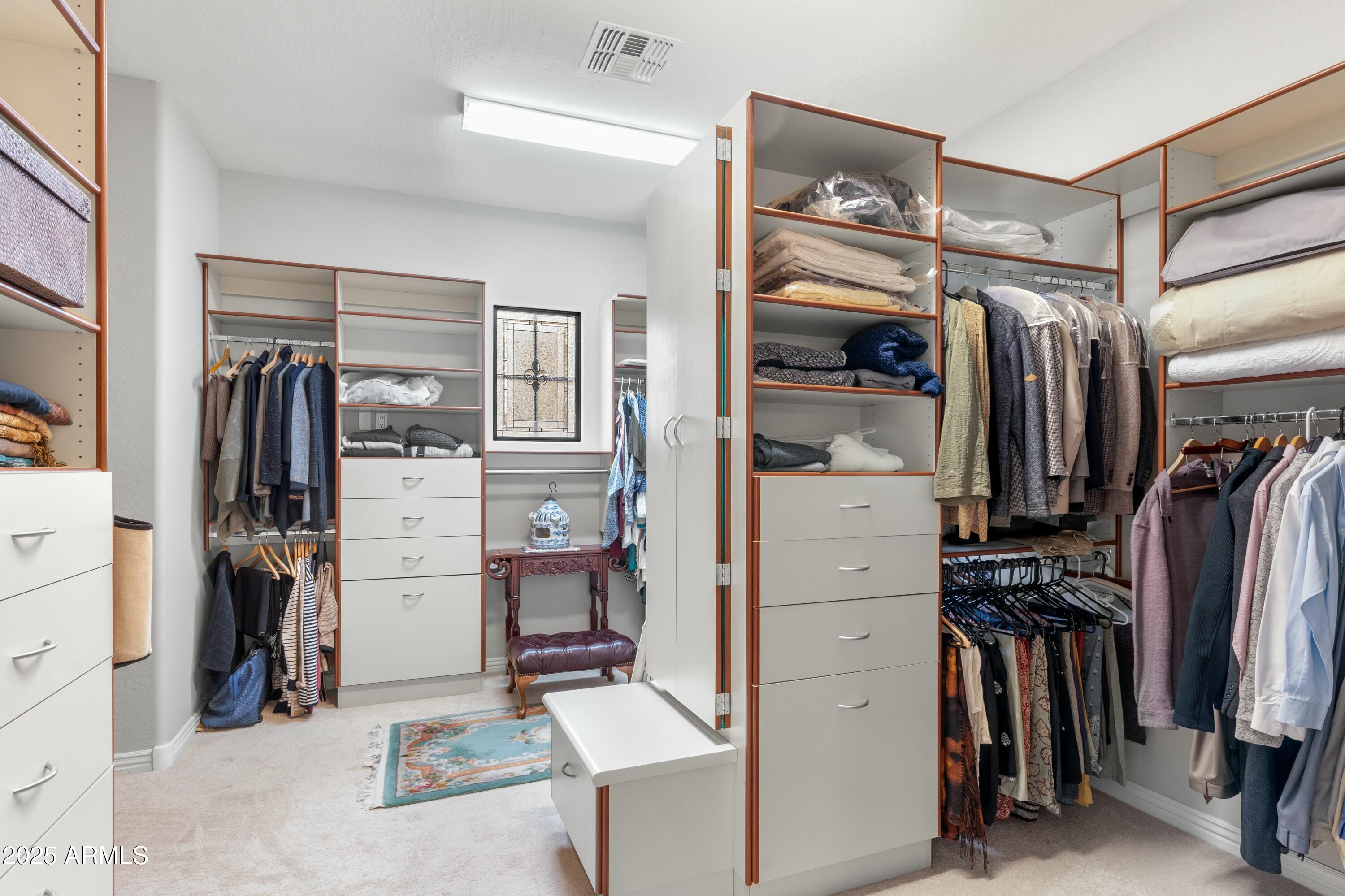 9869 E DAVENPORT Drive