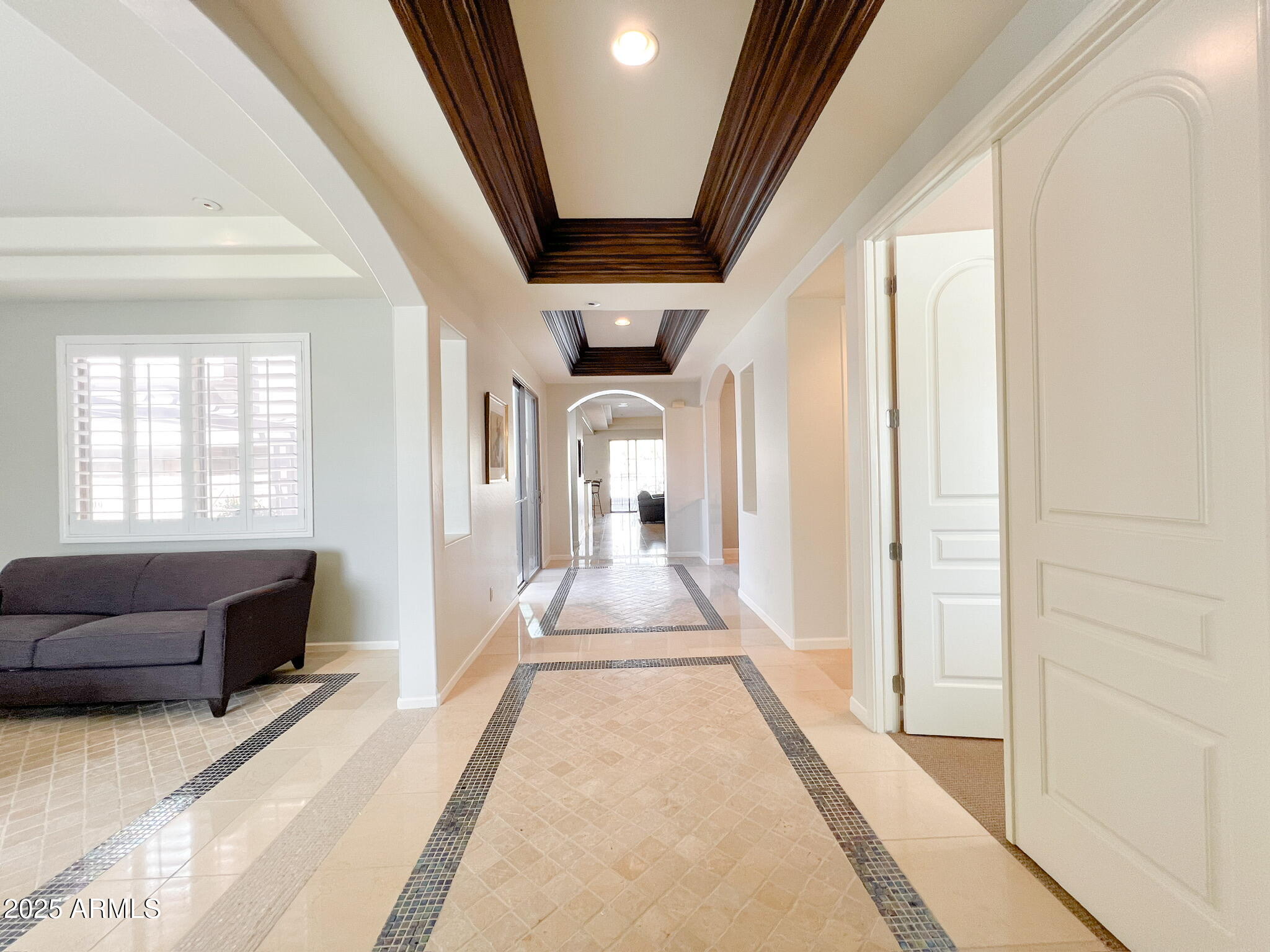 3912 E WILLIAMS Drive