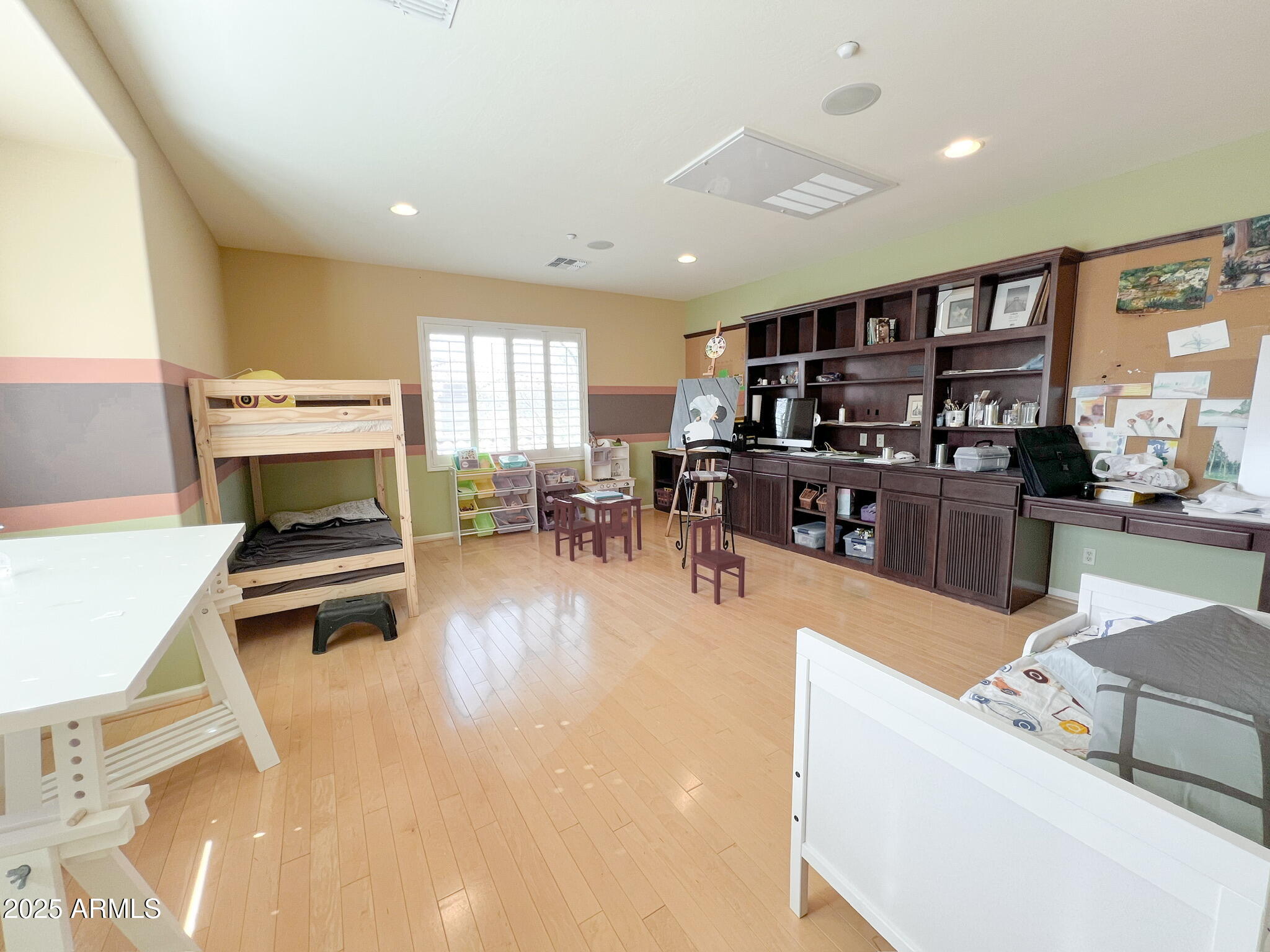 3912 E WILLIAMS Drive