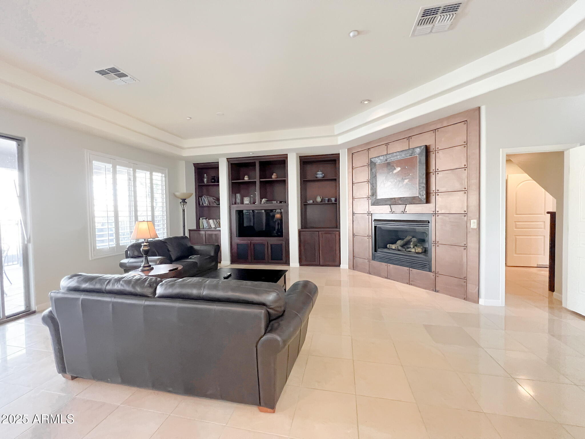 3912 E WILLIAMS Drive