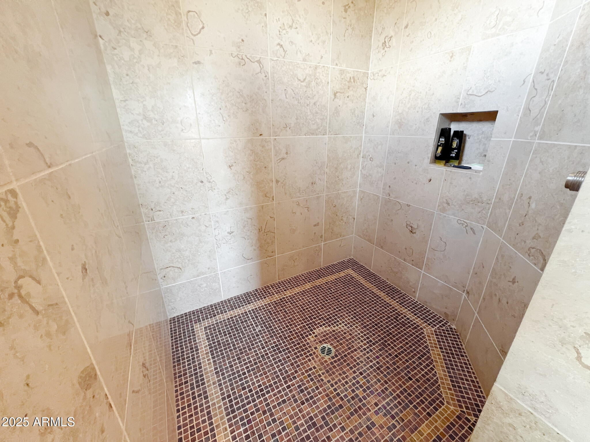 3912 E WILLIAMS Drive