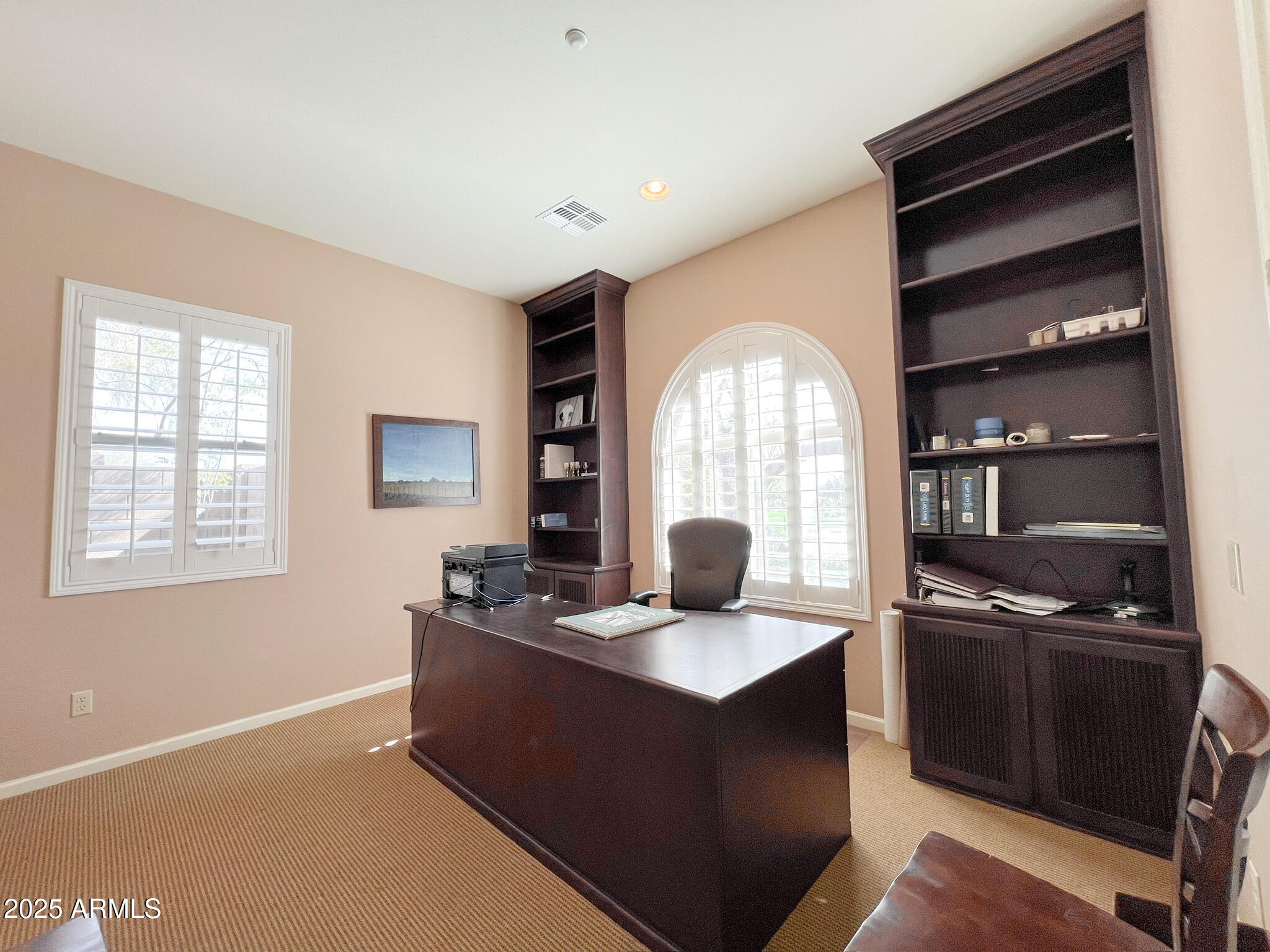 3912 E WILLIAMS Drive