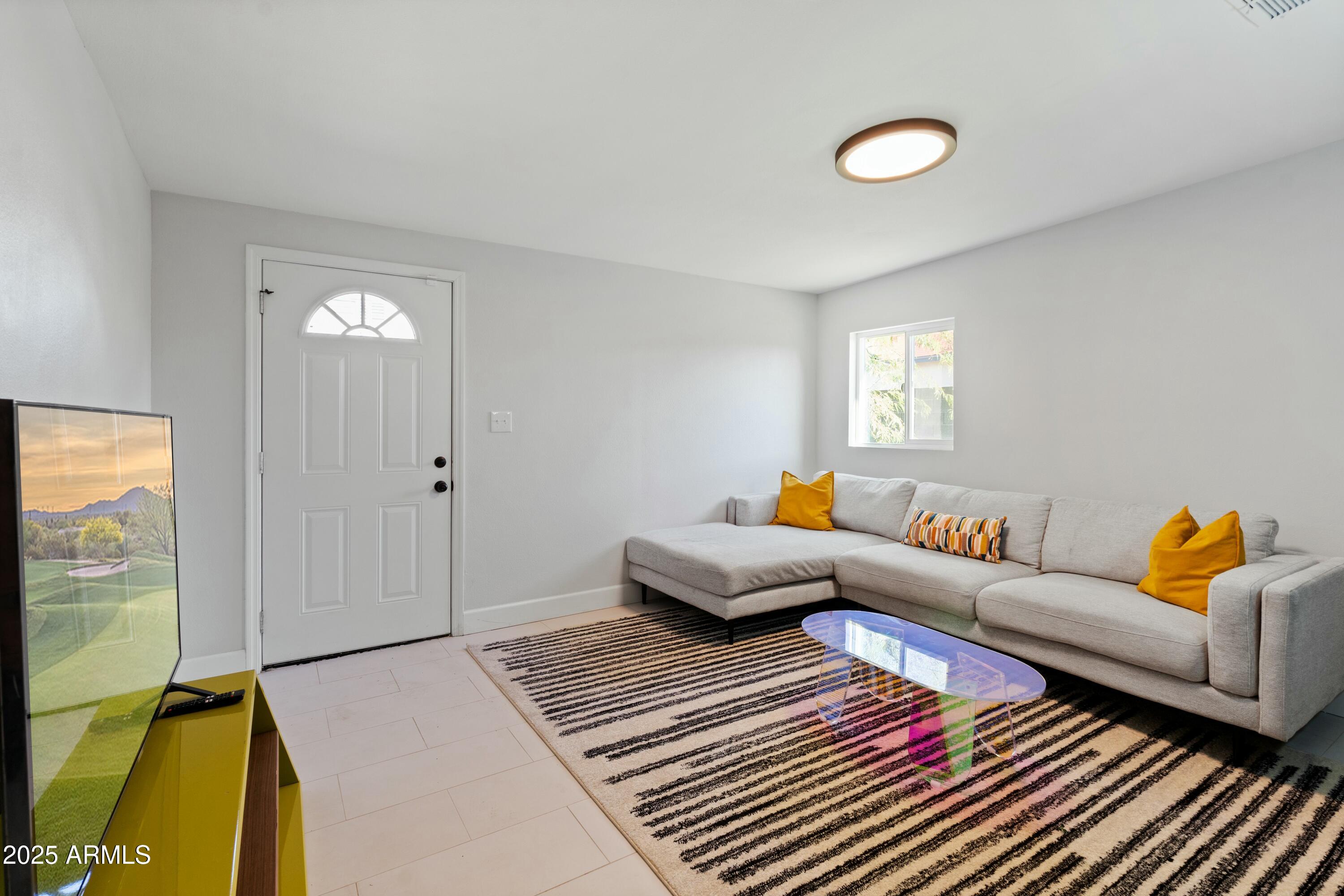 1115 E MCKINLEY Street
