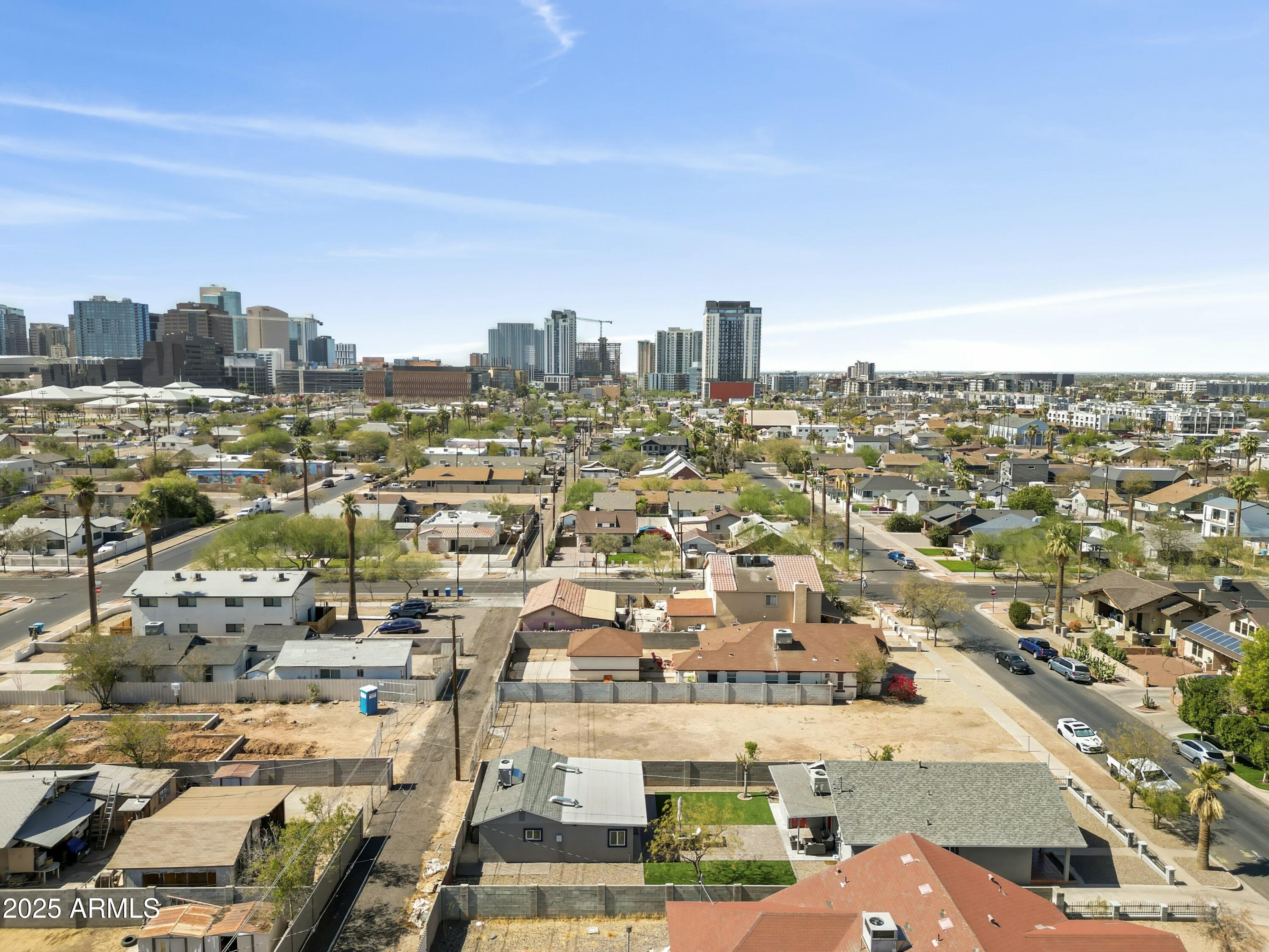 1115 E MCKINLEY Street
