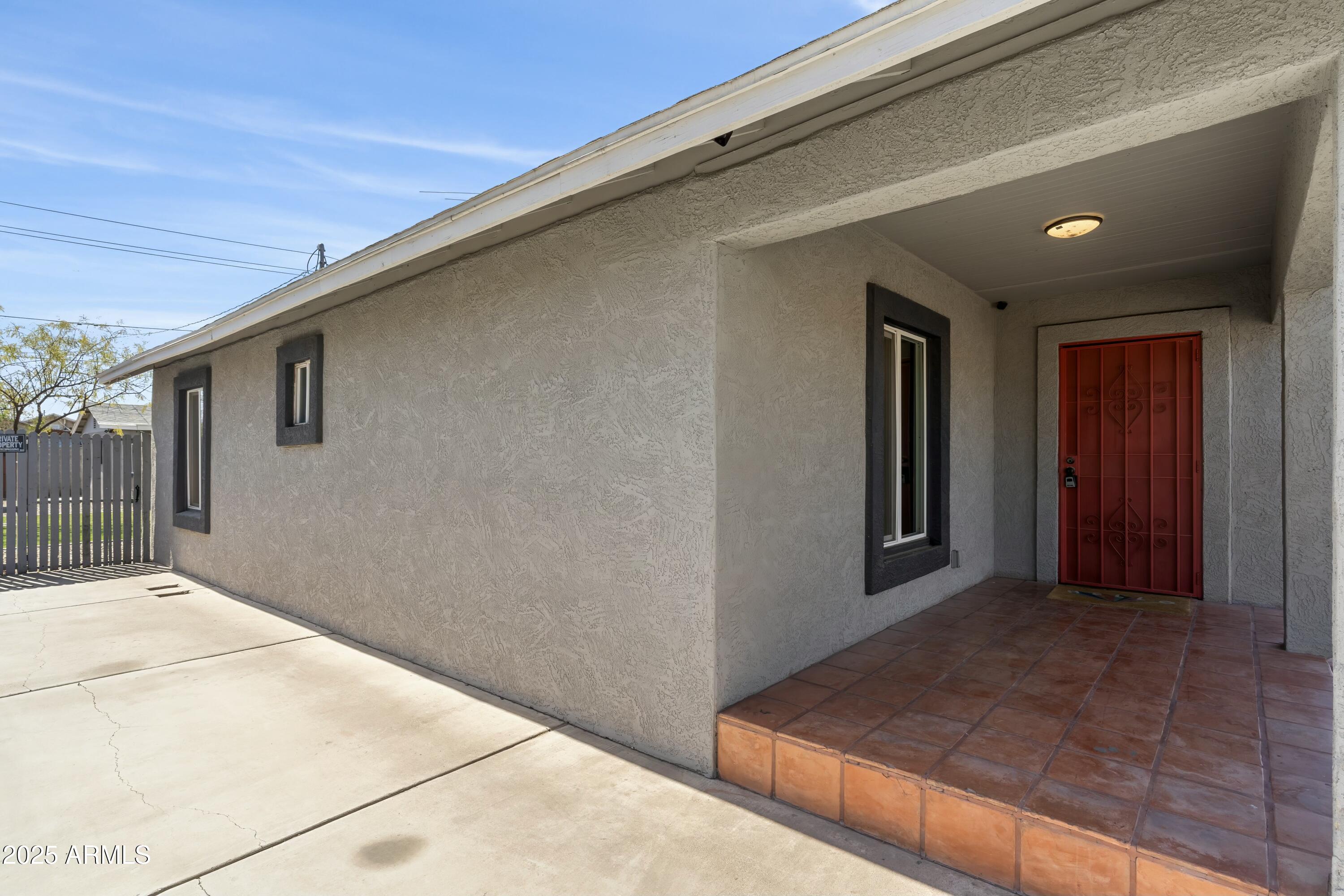 1115 E MCKINLEY Street