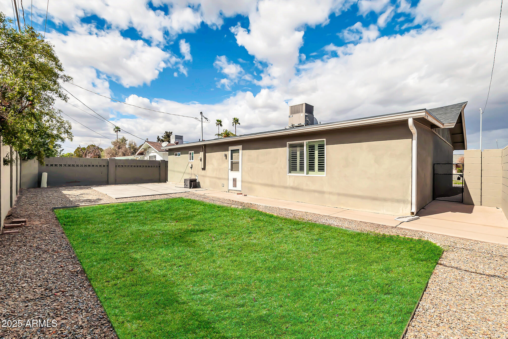 8637 E JACKRABBIT Road