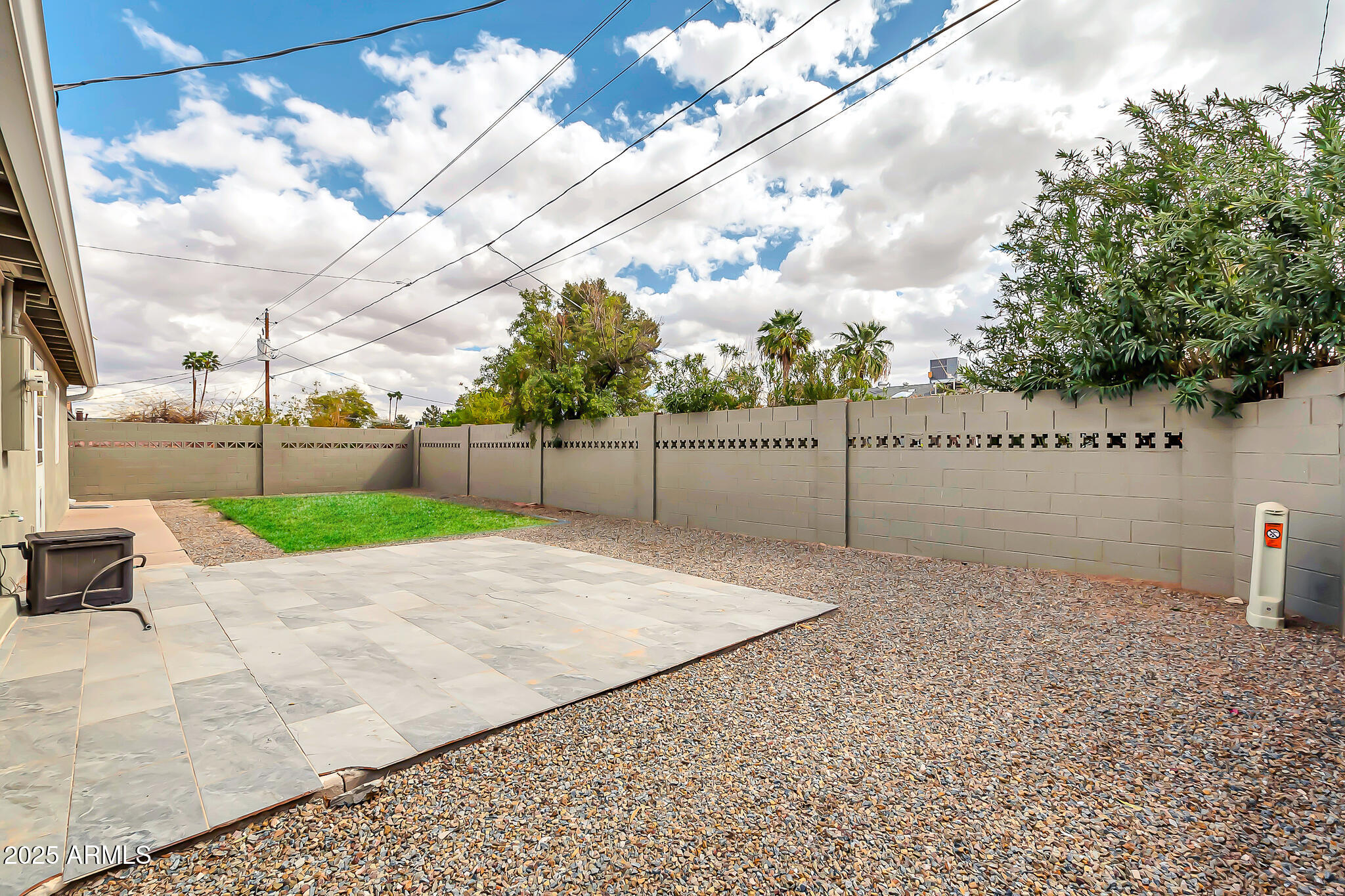 8637 E JACKRABBIT Road