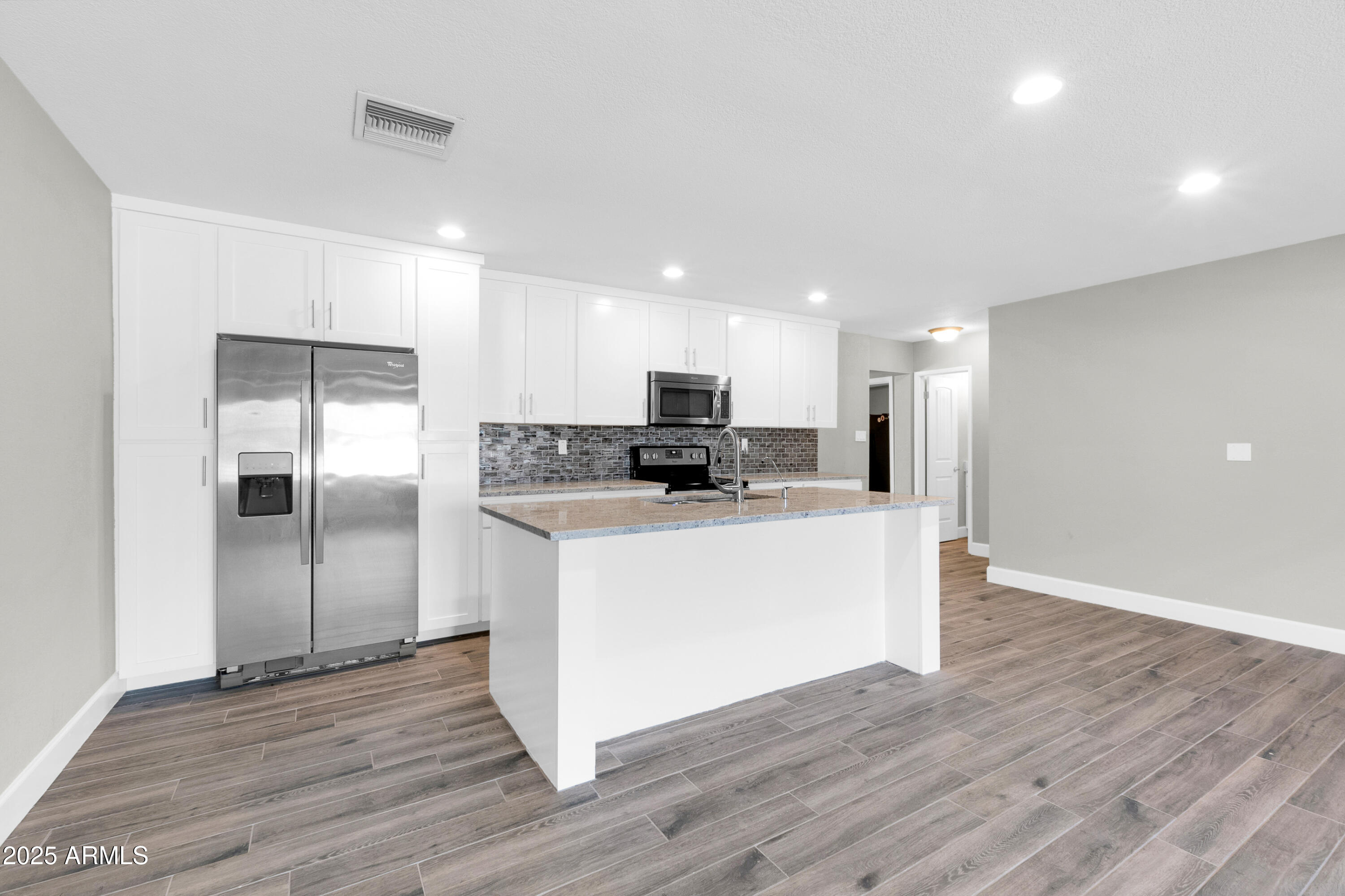 8637 E JACKRABBIT Road