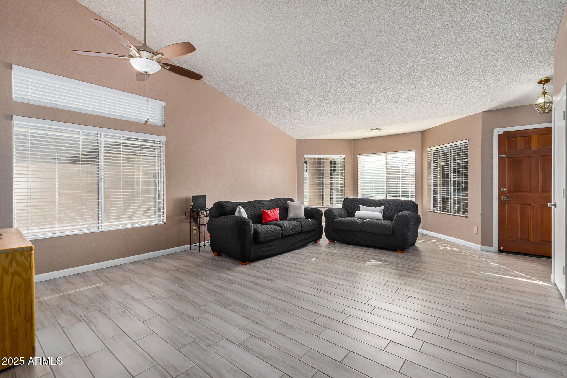6632 E Fairbrook Circle