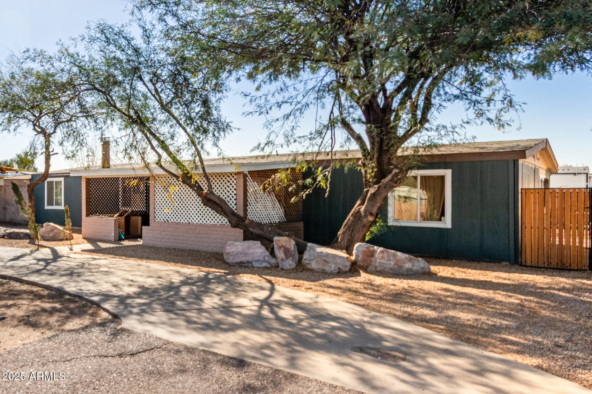 2939 E PARADISE Lane