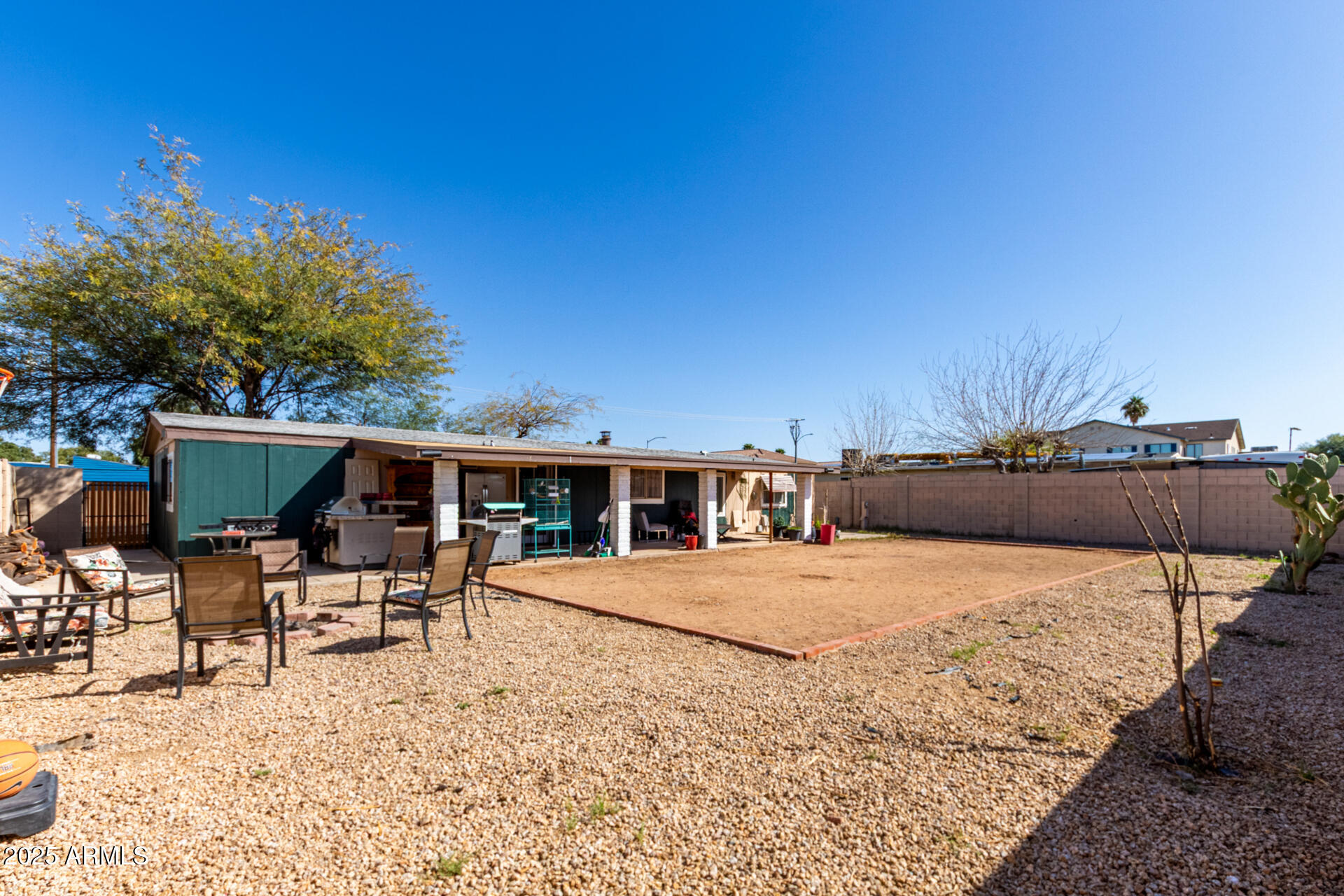 2939 E PARADISE Lane