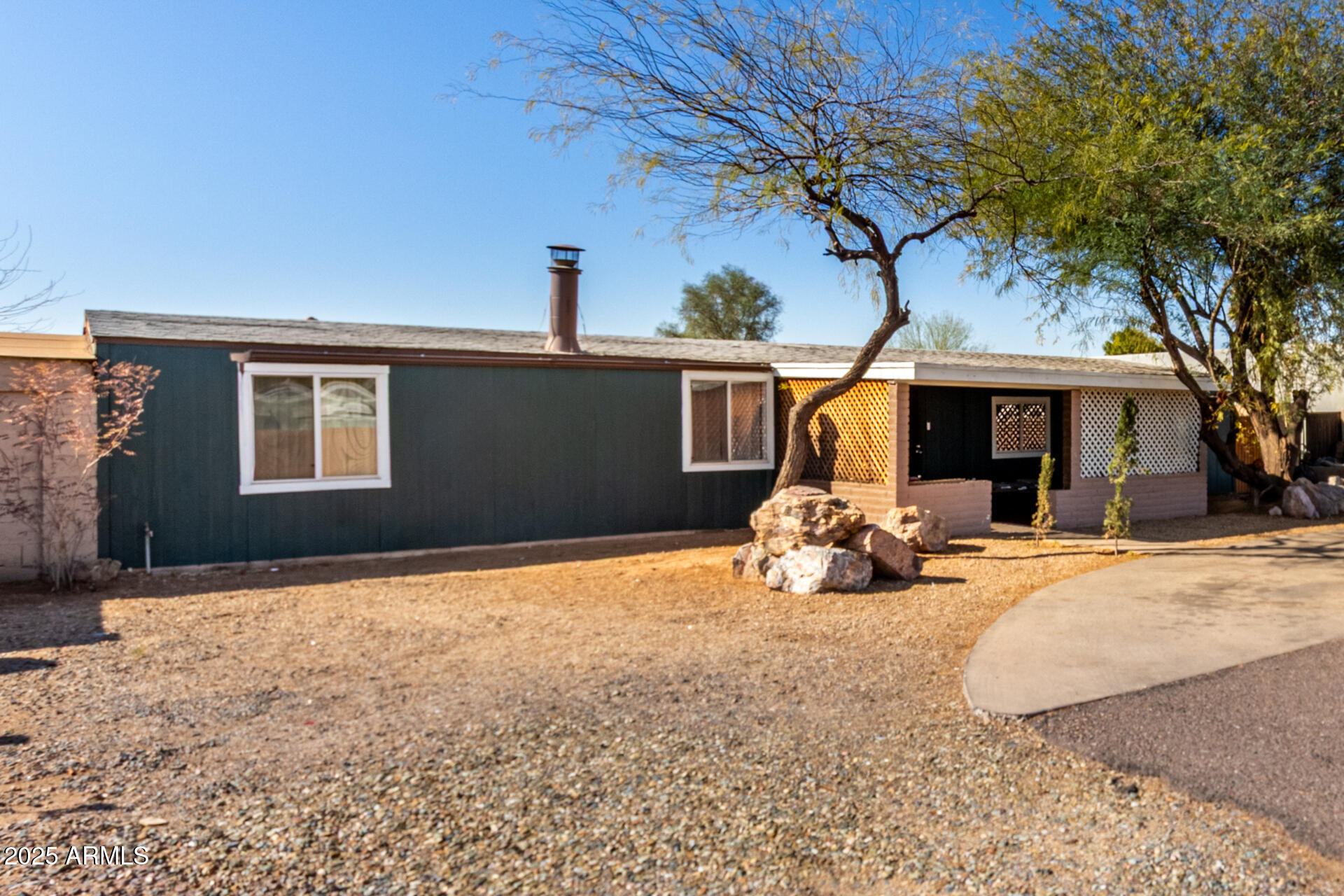 2939 E PARADISE Lane