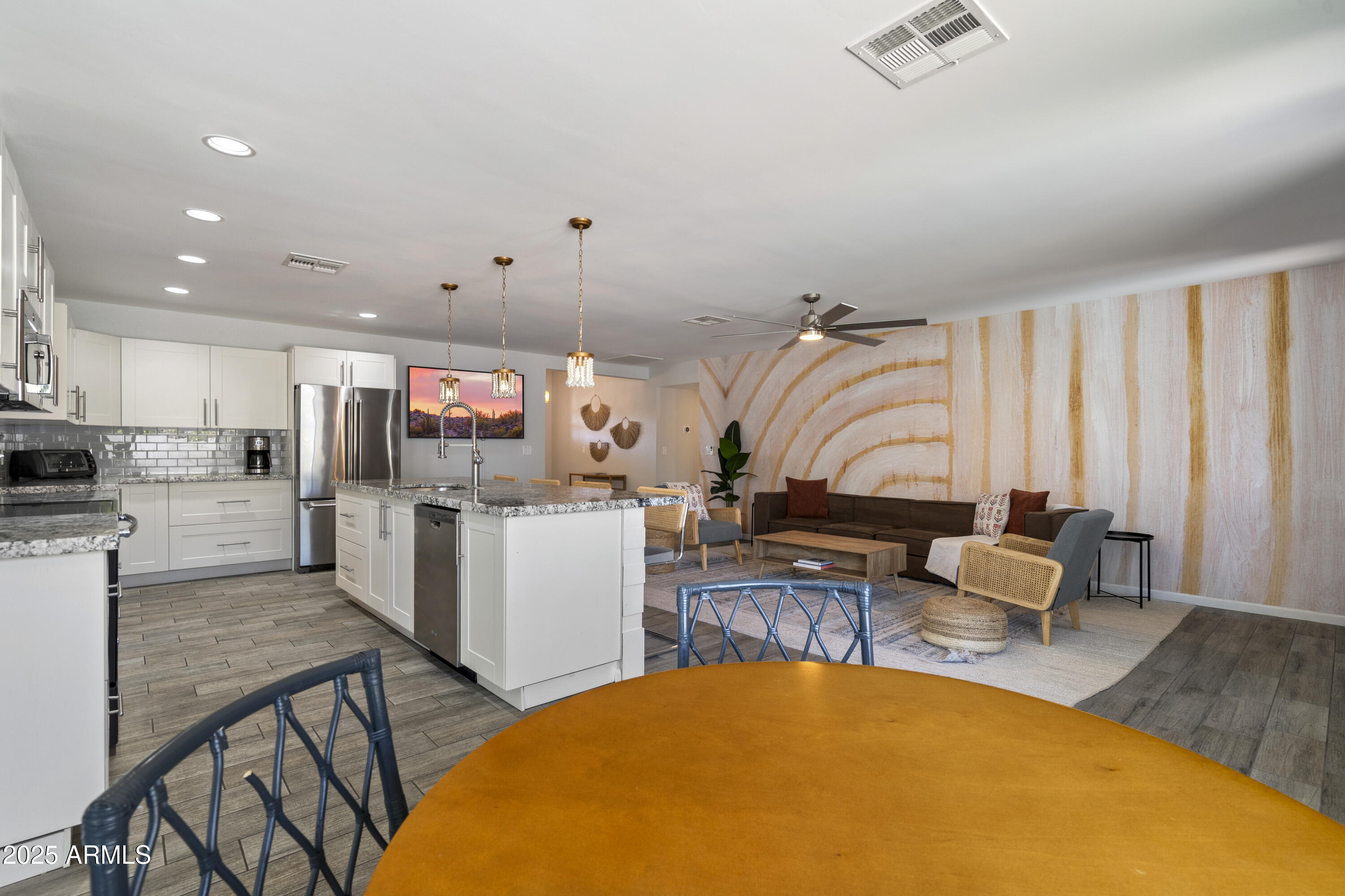 4904 E TIERRA BUENA Lane