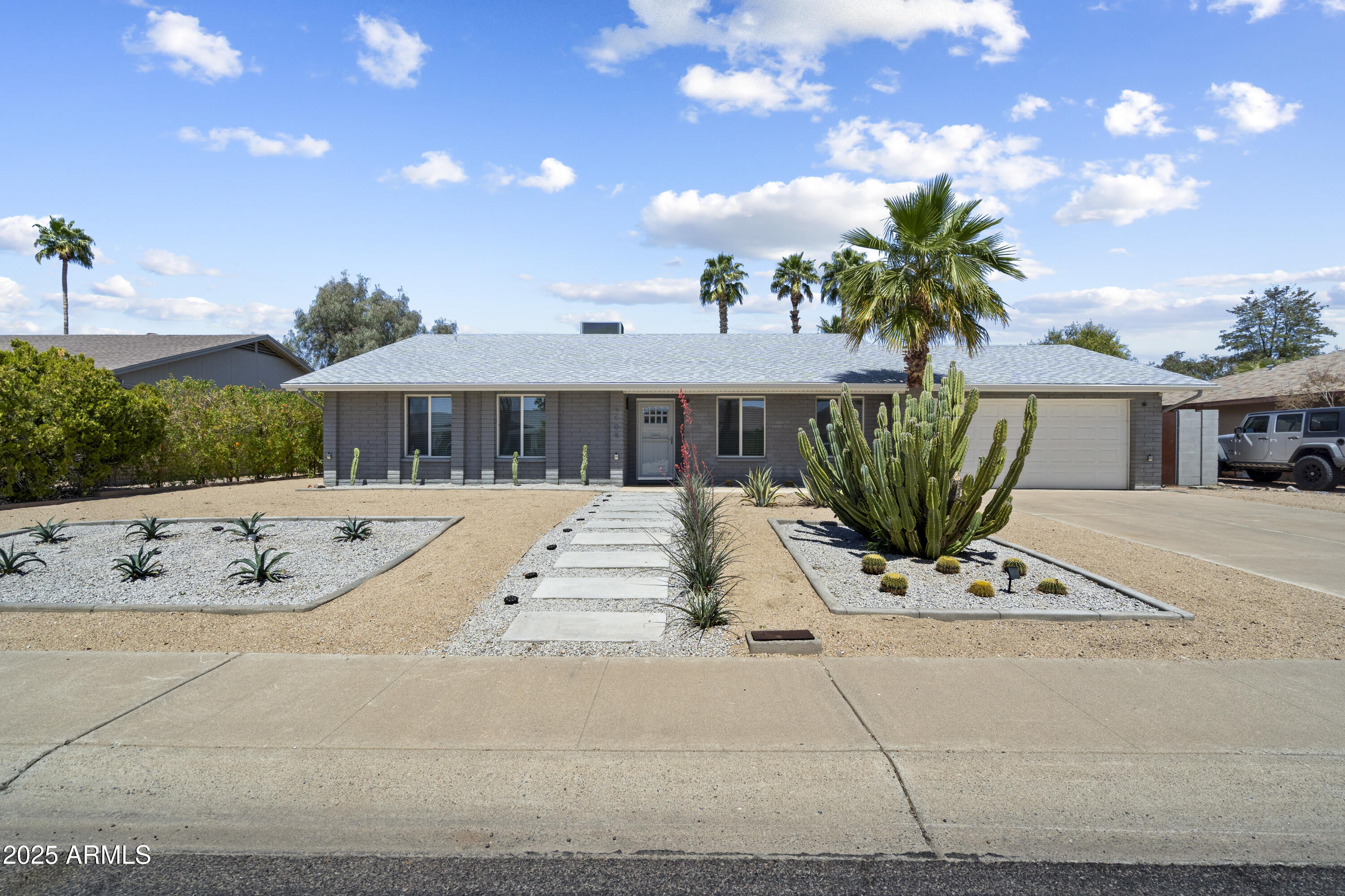 4904 E TIERRA BUENA Lane