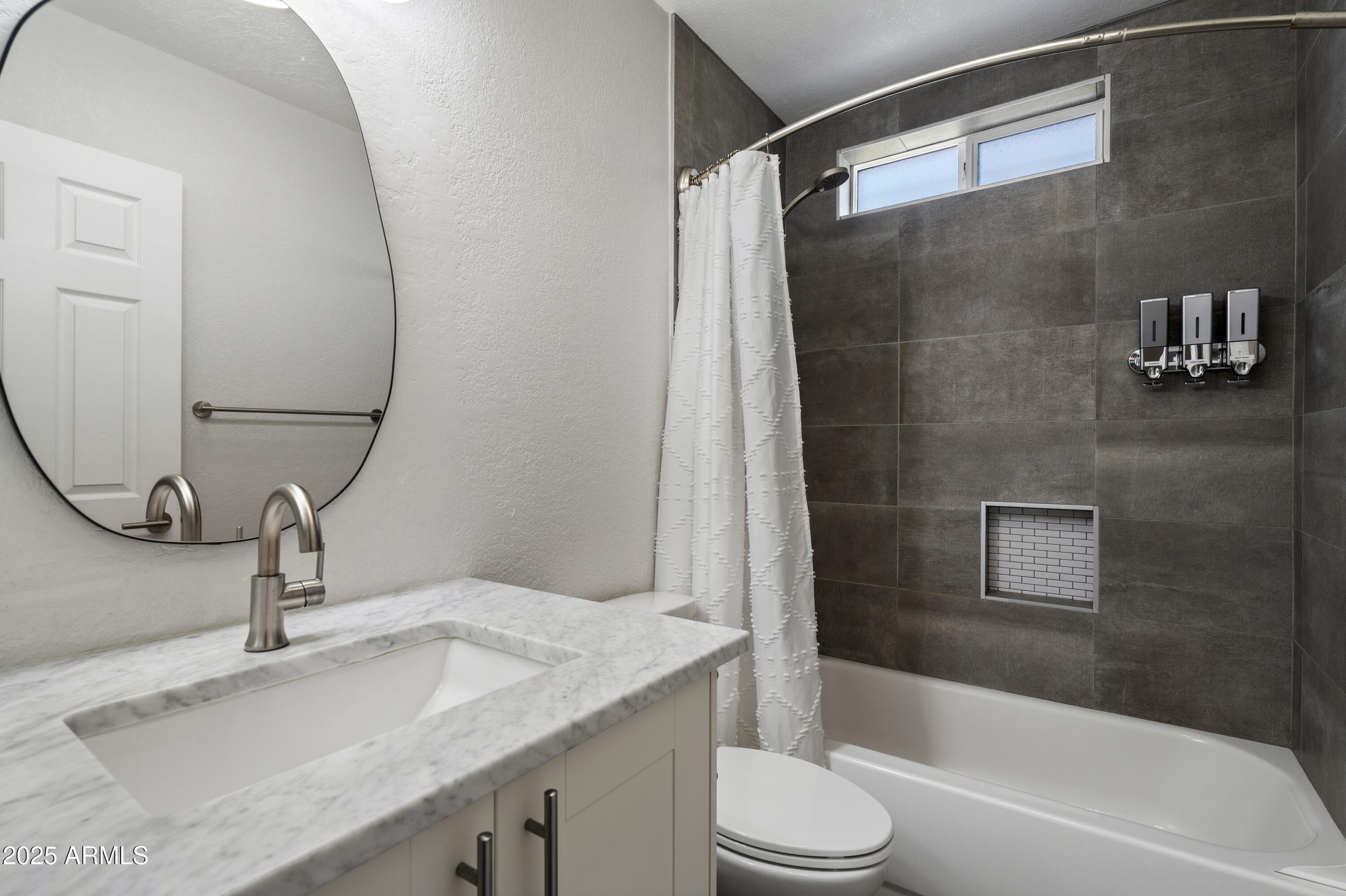 4904 E TIERRA BUENA Lane