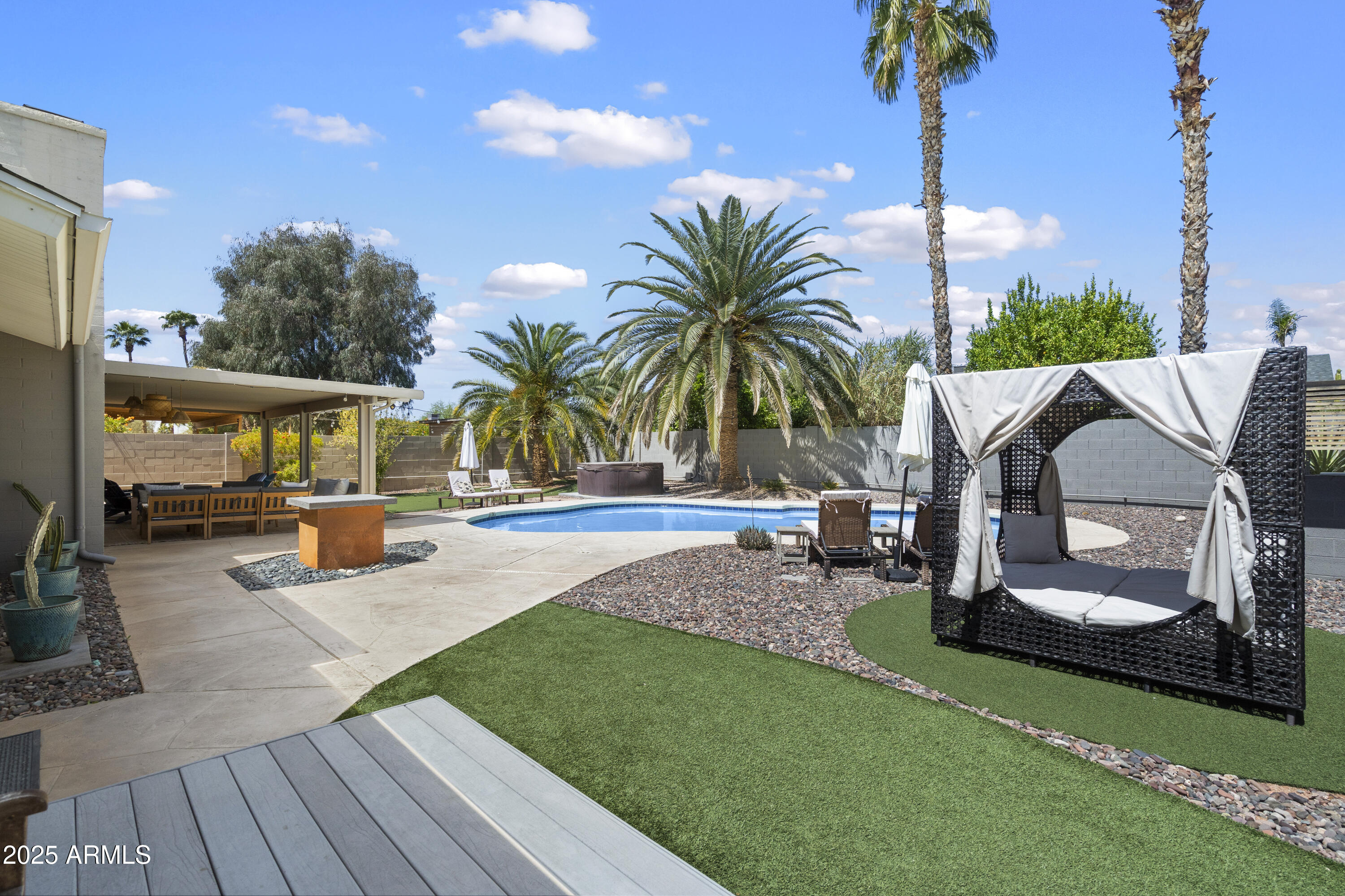 4904 E TIERRA BUENA Lane