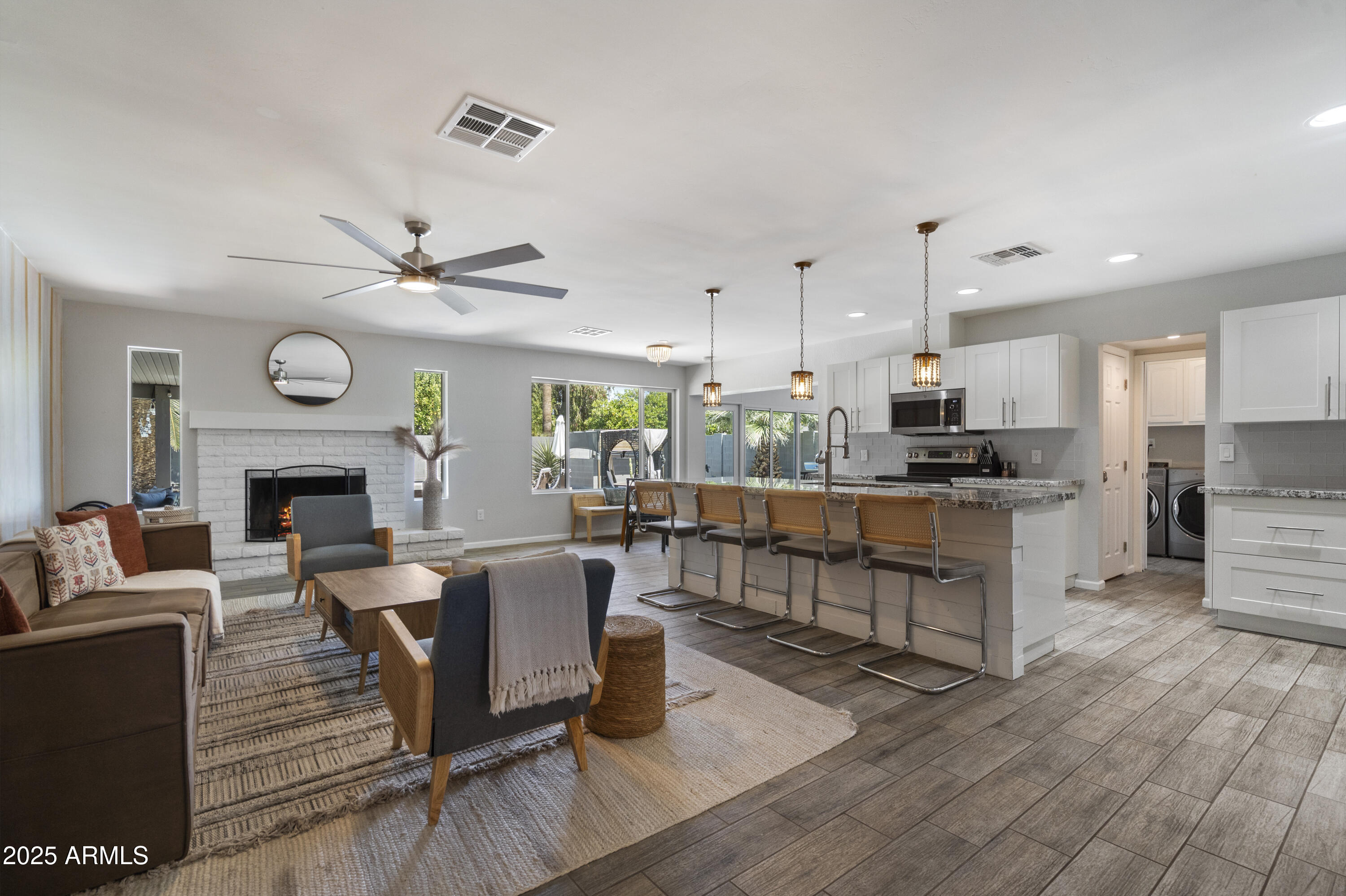 4904 E TIERRA BUENA Lane